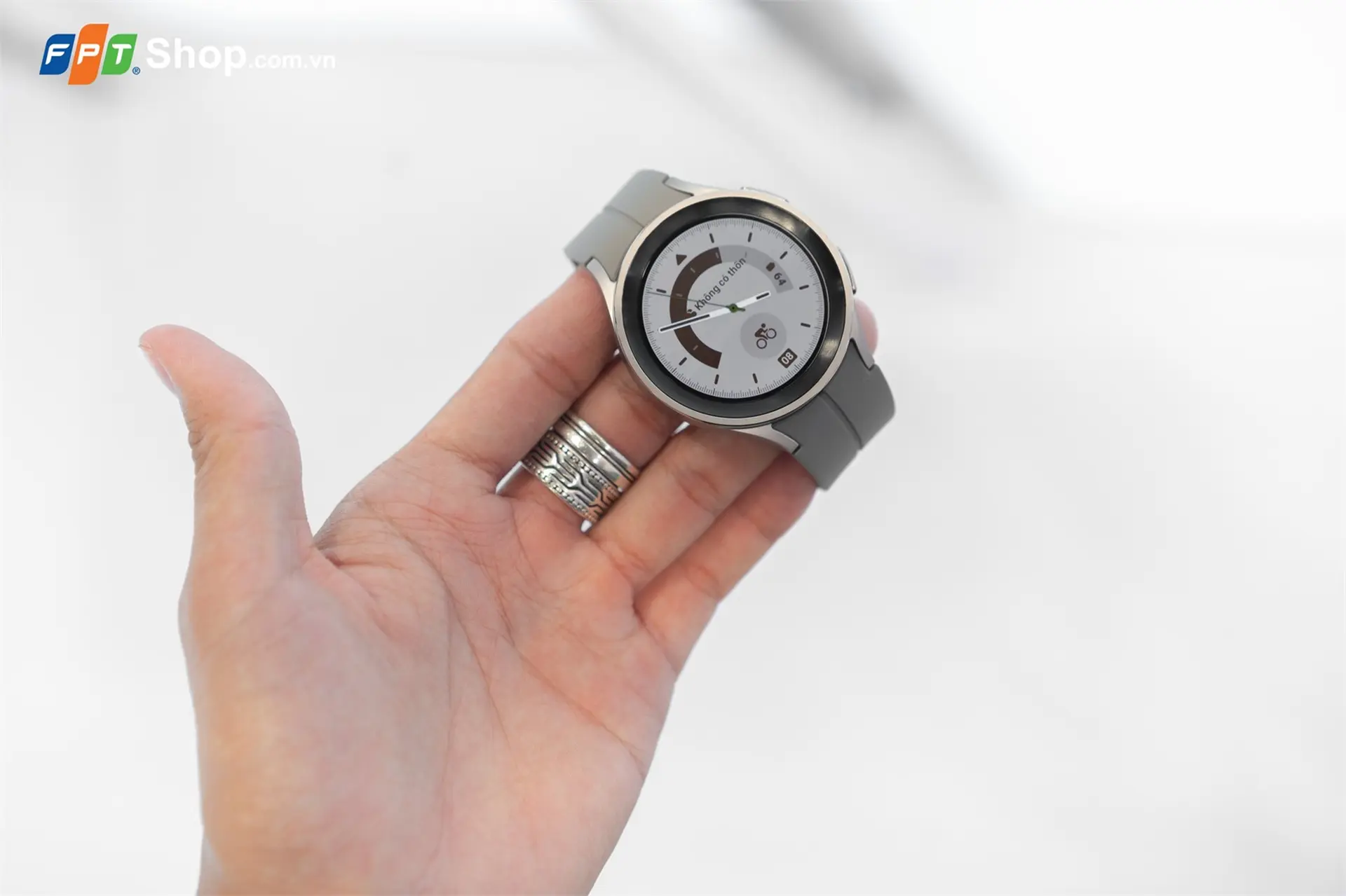 https://fptshop.com.vn/