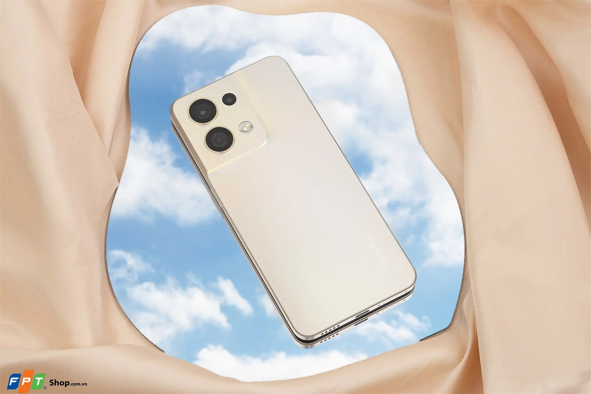 Trên tay OPPO Reno8 5G: Hiệu năng mạnh mẽ Dimensity 1300, cảm biến flasgship, sạc nhanh 80W, giá bán 13.99 triệu đồng