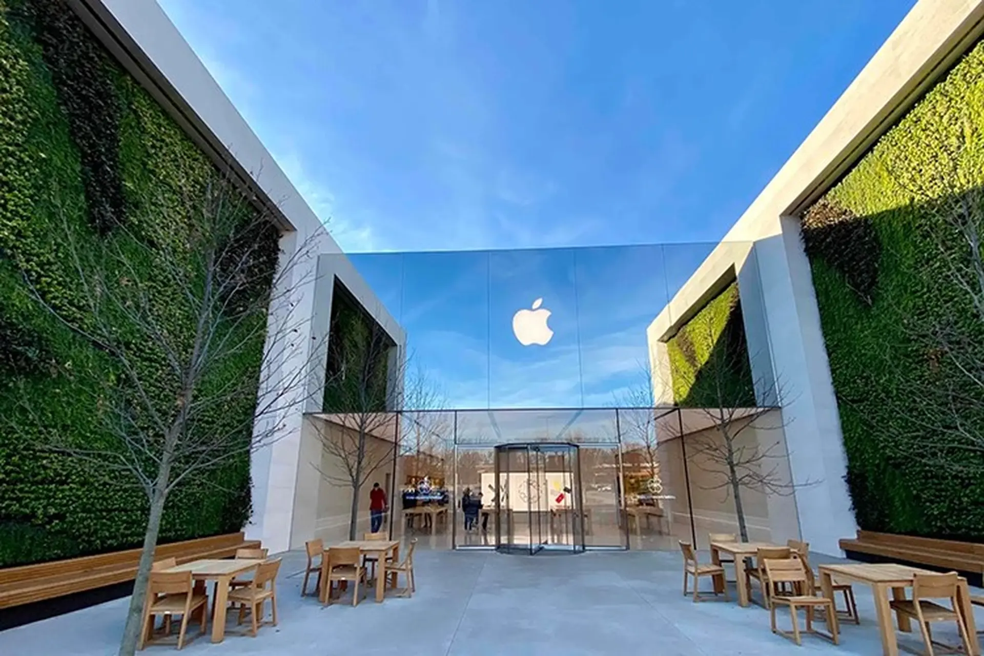 Kết quả tài chính Q3/2022 của Apple: Lợi nhuận 19.4 tỷ USD trên doanh thu 83 tỷ USD