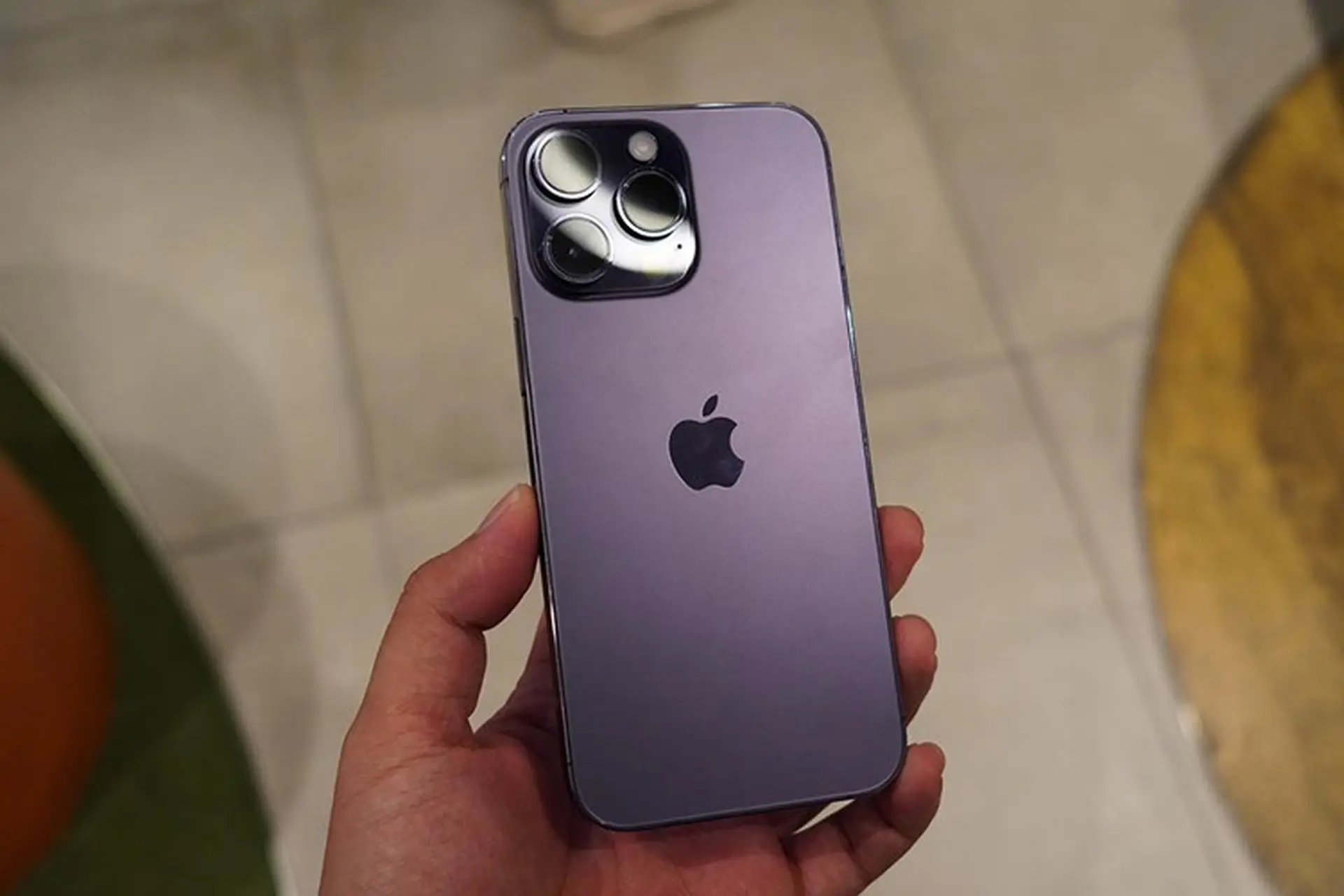 Trên tay iPhone 14 Pro Max bản Tím Deep Purple sớm nhất tại Việt Nam