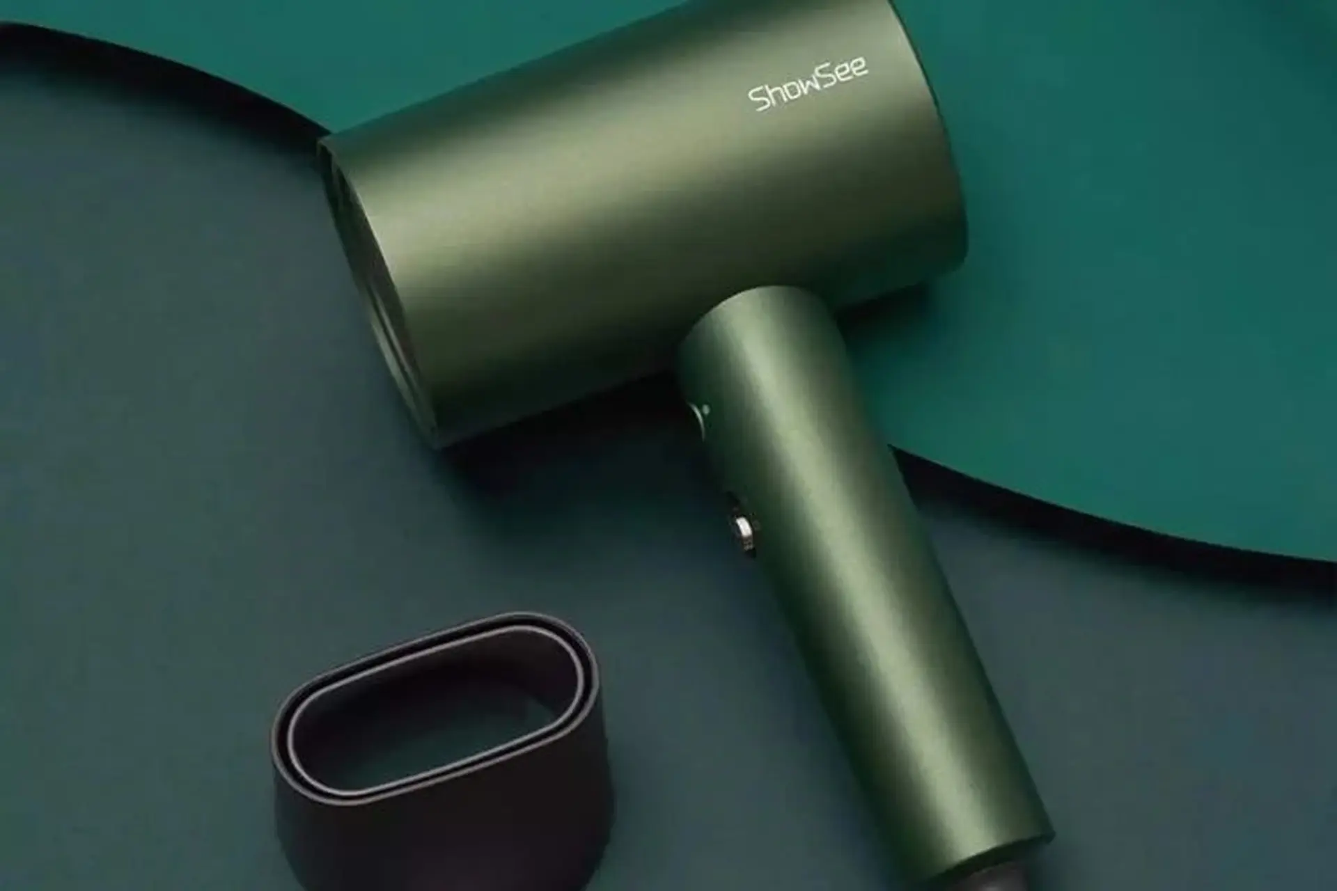 Review máy sấy tóc Xiaomi - trợ thủ đắc lực cho chị em chăm sóc tóc tại nhà