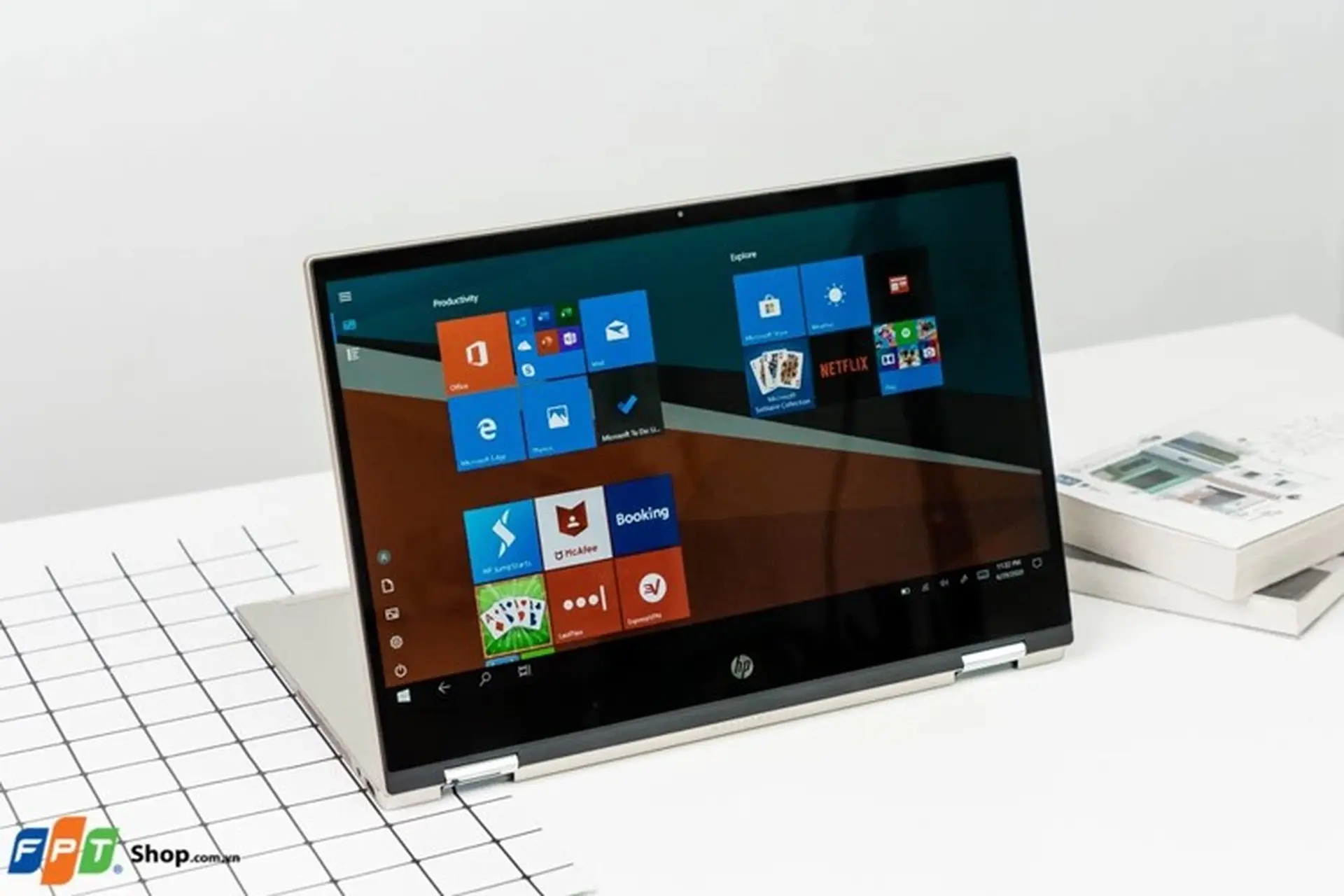 Top 5 laptop lai máy tính bảng cực thời thượng năm 2022
