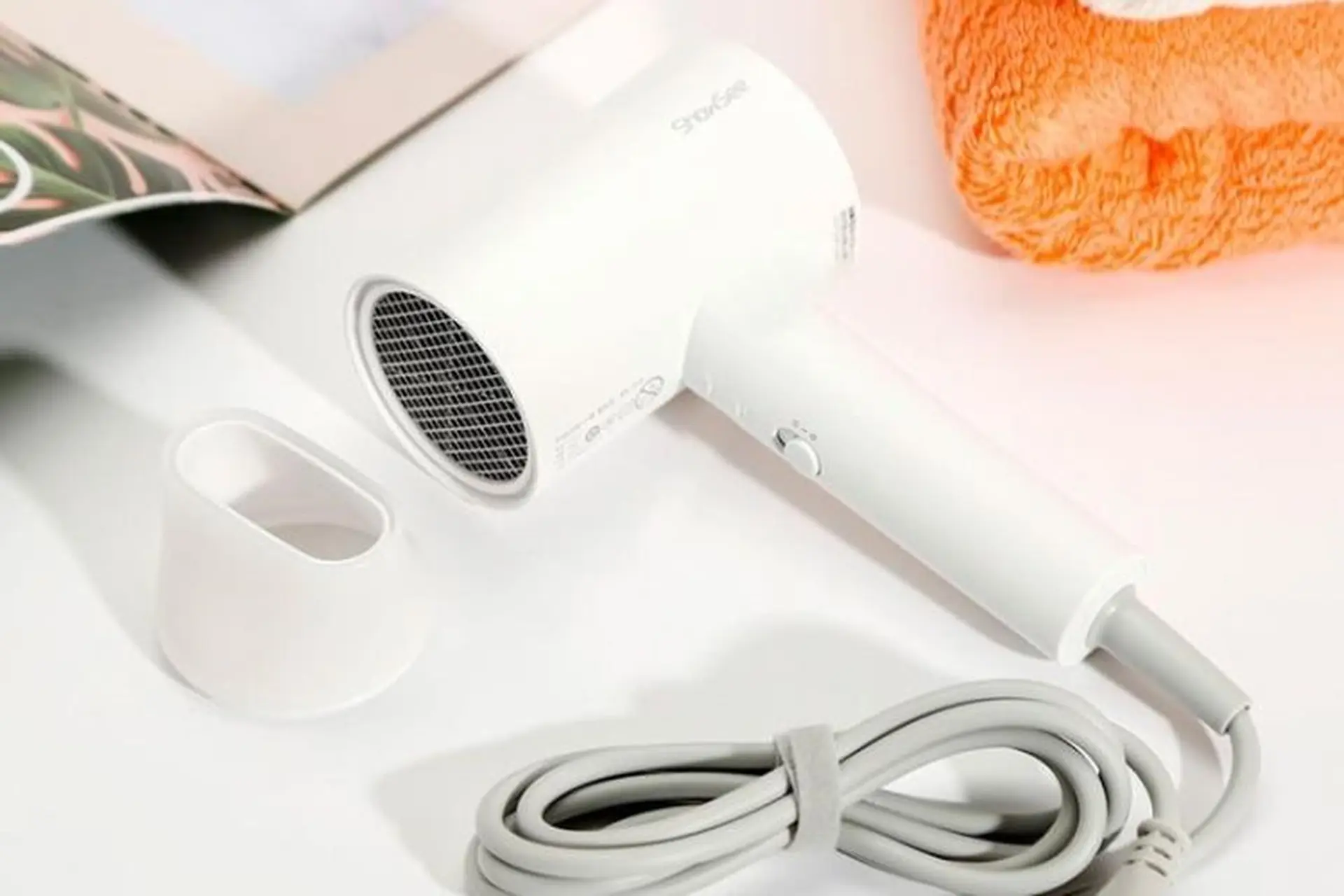 Máy sấy tóc nóng lạnh Xiaomi - giải pháp bảo vệ tóc khỏi hư tổn