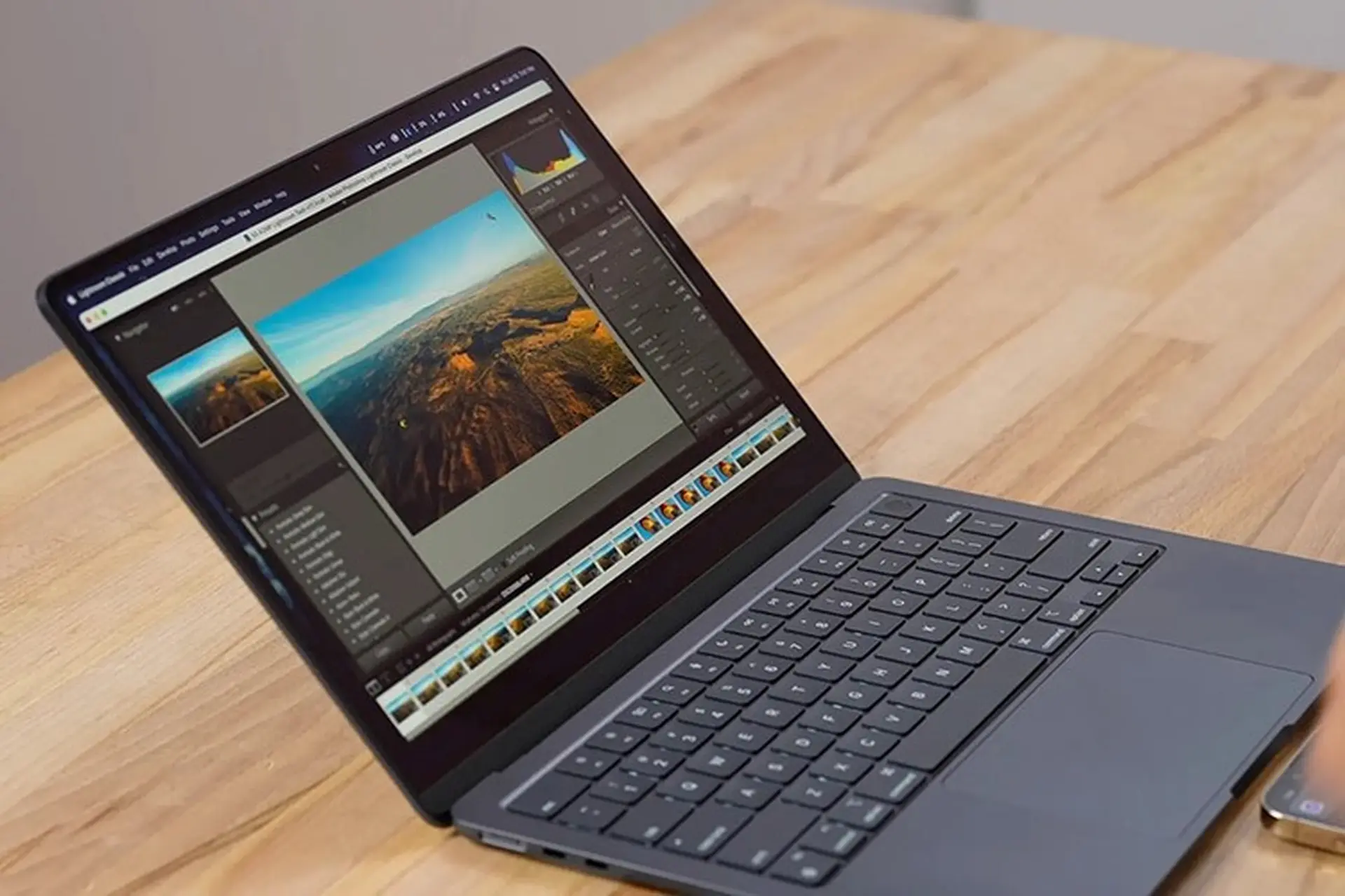 Apple có thể ra mắt Mac M2 và iPad lớn hơn vào năm 2023