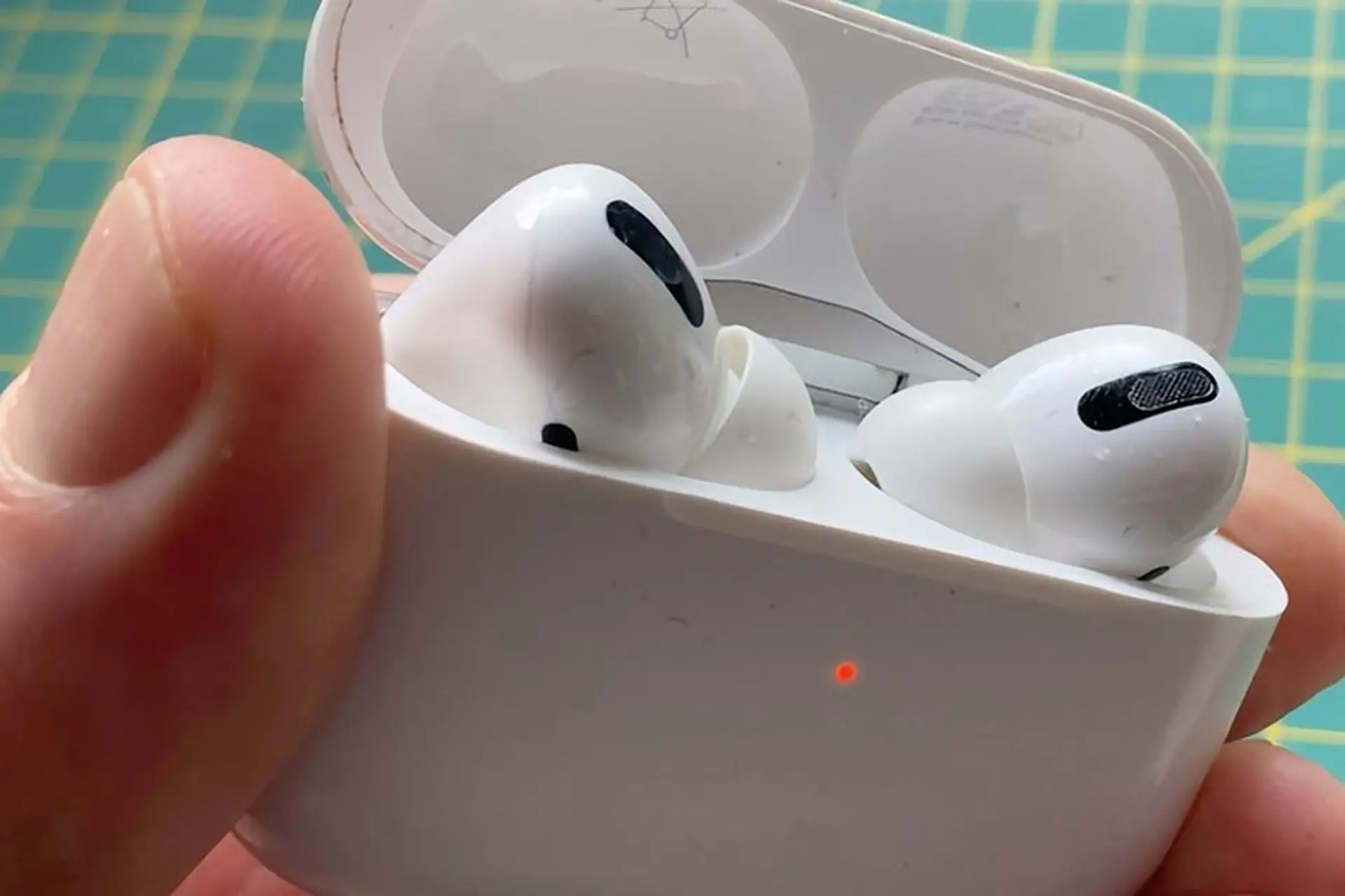 Apple sẽ ra mắt tai nghe AirPods Pro 2 trong sự kiện ngày 7/9 tới