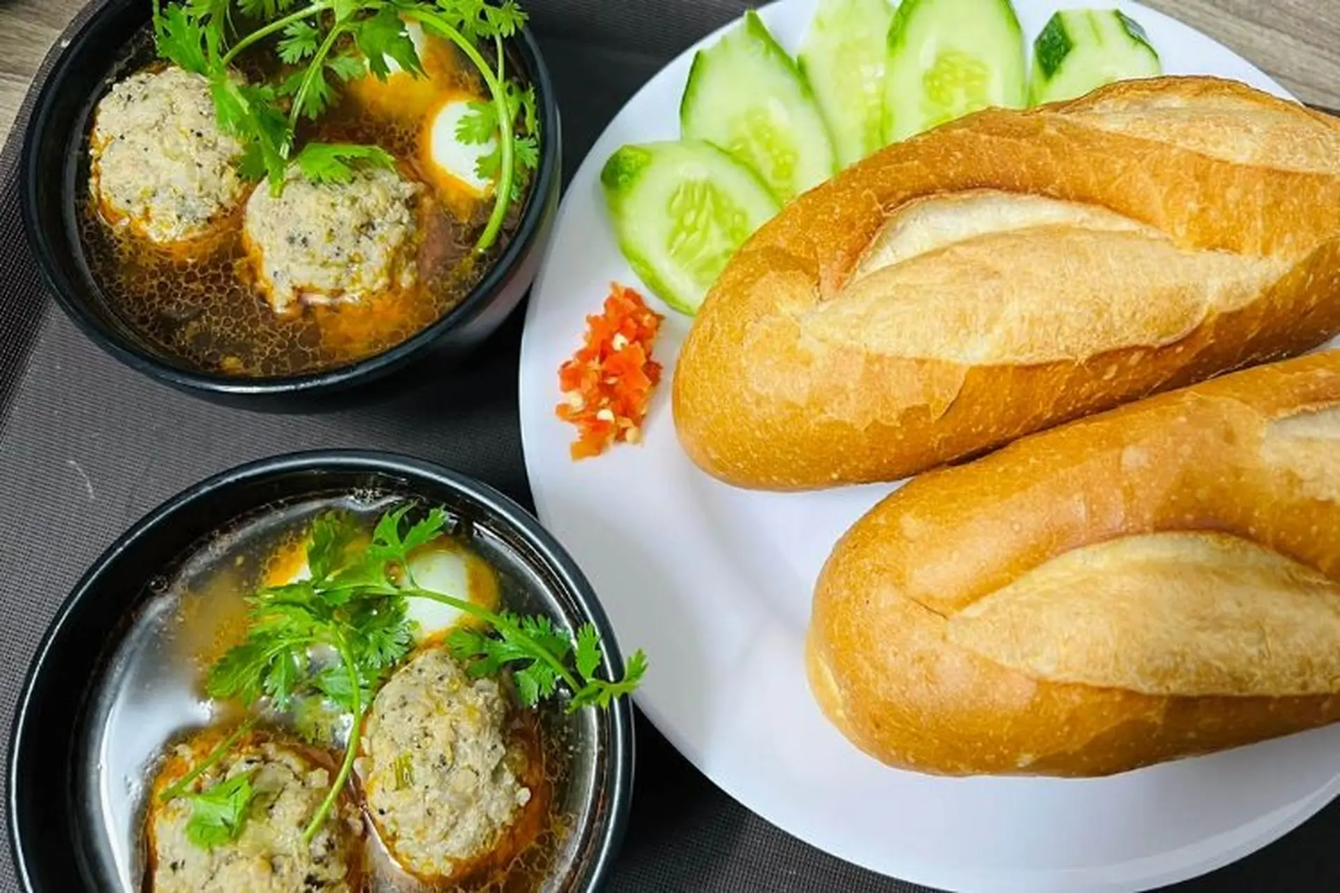 Bánh mì xíu mại