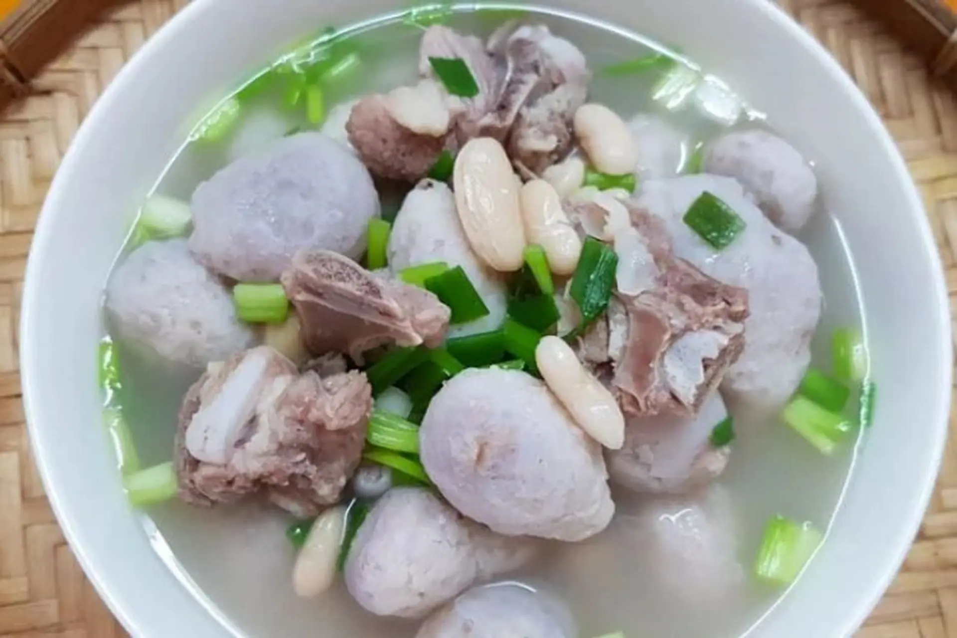 Cách nấu canh khoai sọ đơn giản tại nhà: Món ăn gia đình giản dị mà ngon miệng