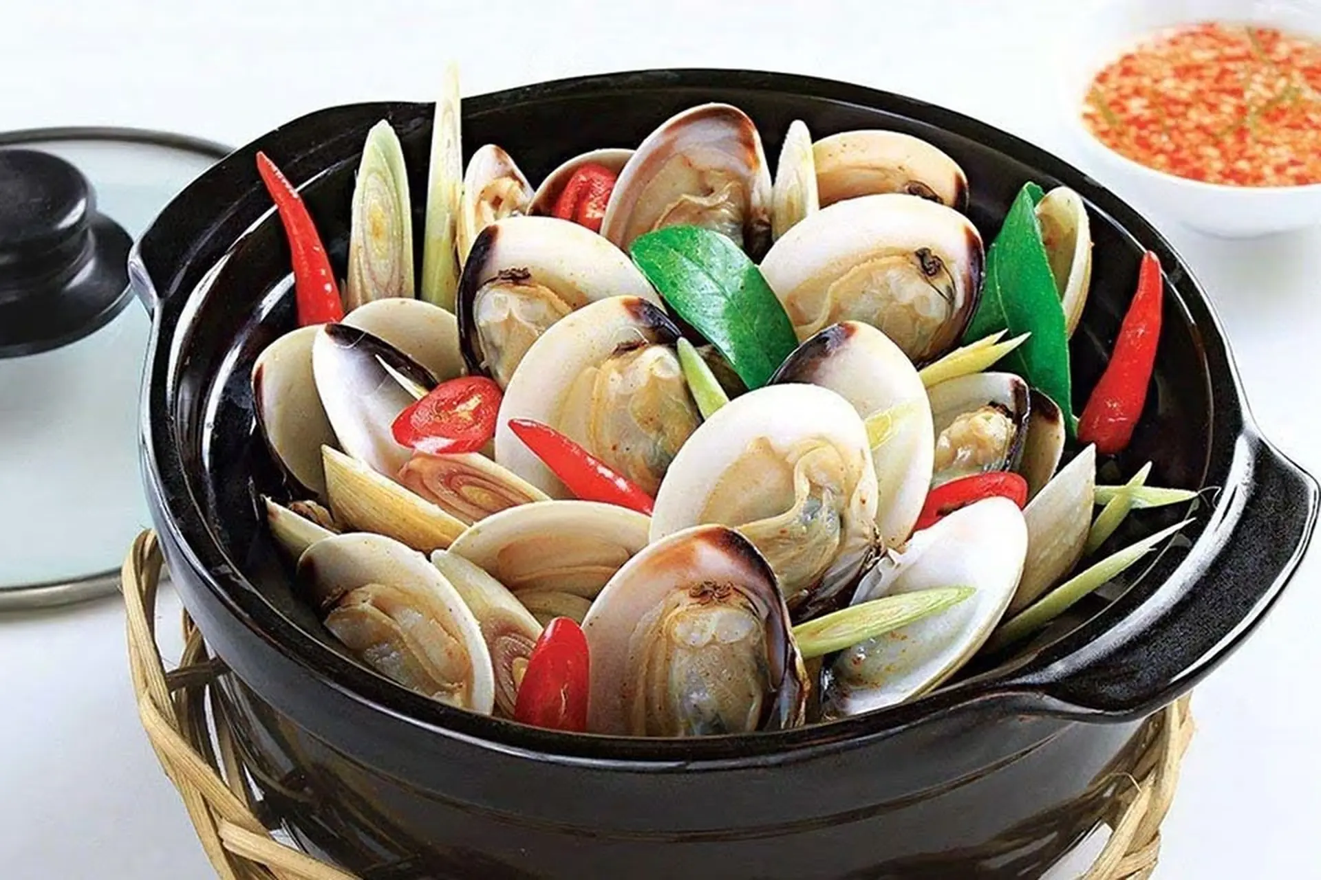 Tổng hợp 12 công thức nấu ăn từ ngao: Toàn món bổ dưỡng, dễ làm, ai cũng mê