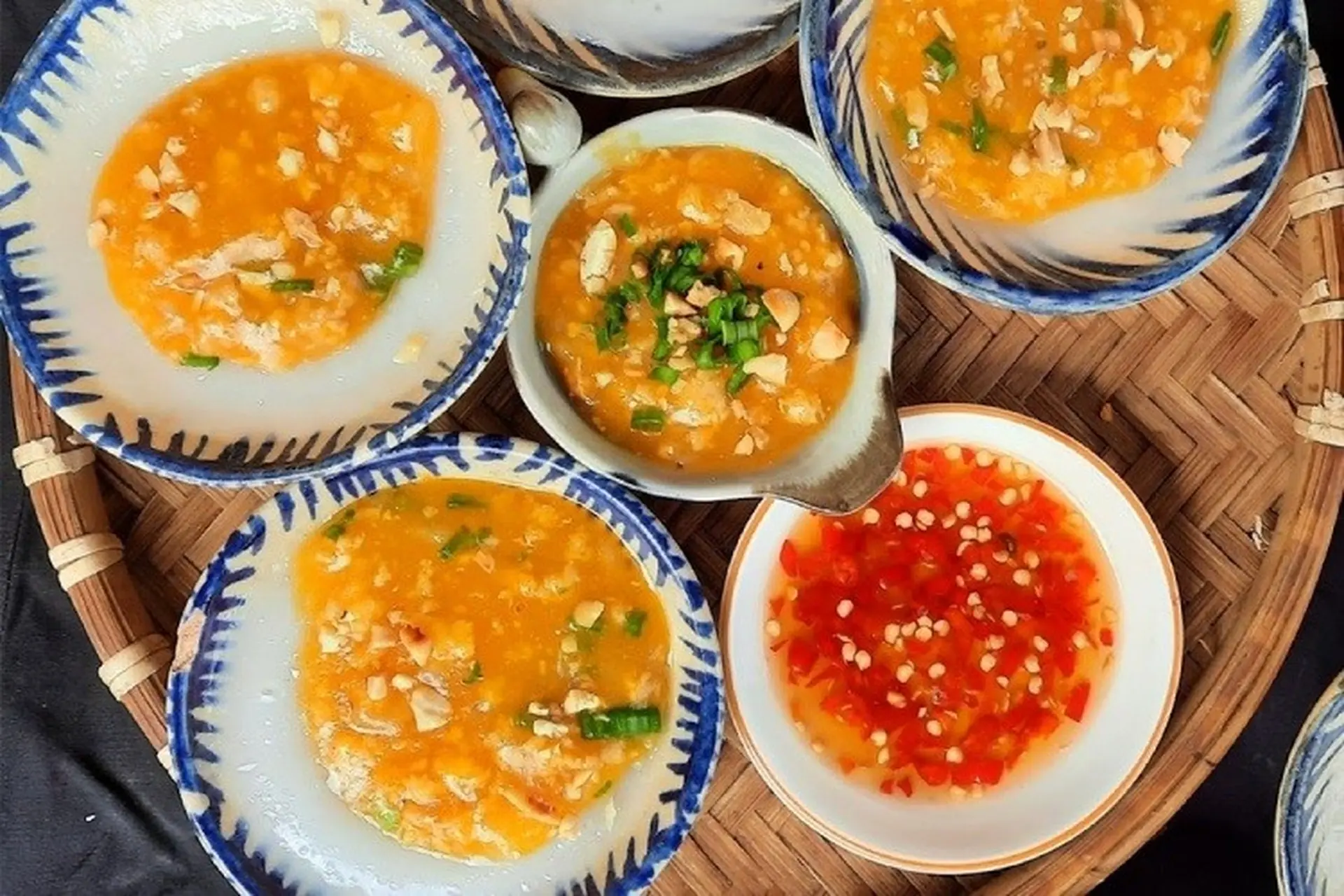 Cách làm bánh bèo chén nhân tôm thịt - Món đặc sản miền Trung nhất định phải thử