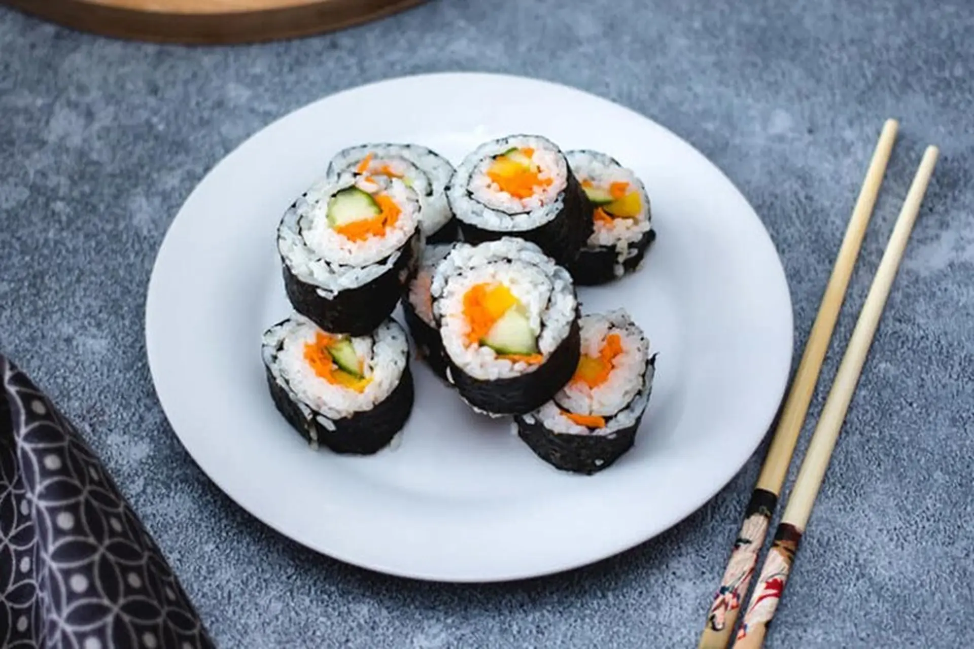 Hướng dẫn cách làm sushi tại nhà, chuẩn hương vị Nhật Bản, ngon khó cưỡng