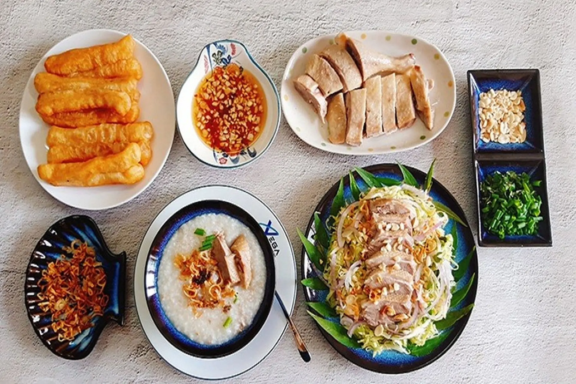 Bật mí 2 cách làm gỏi vịt bắp cải, gỏi vịt bóp thấu siêu thơm ngon khó cưỡng