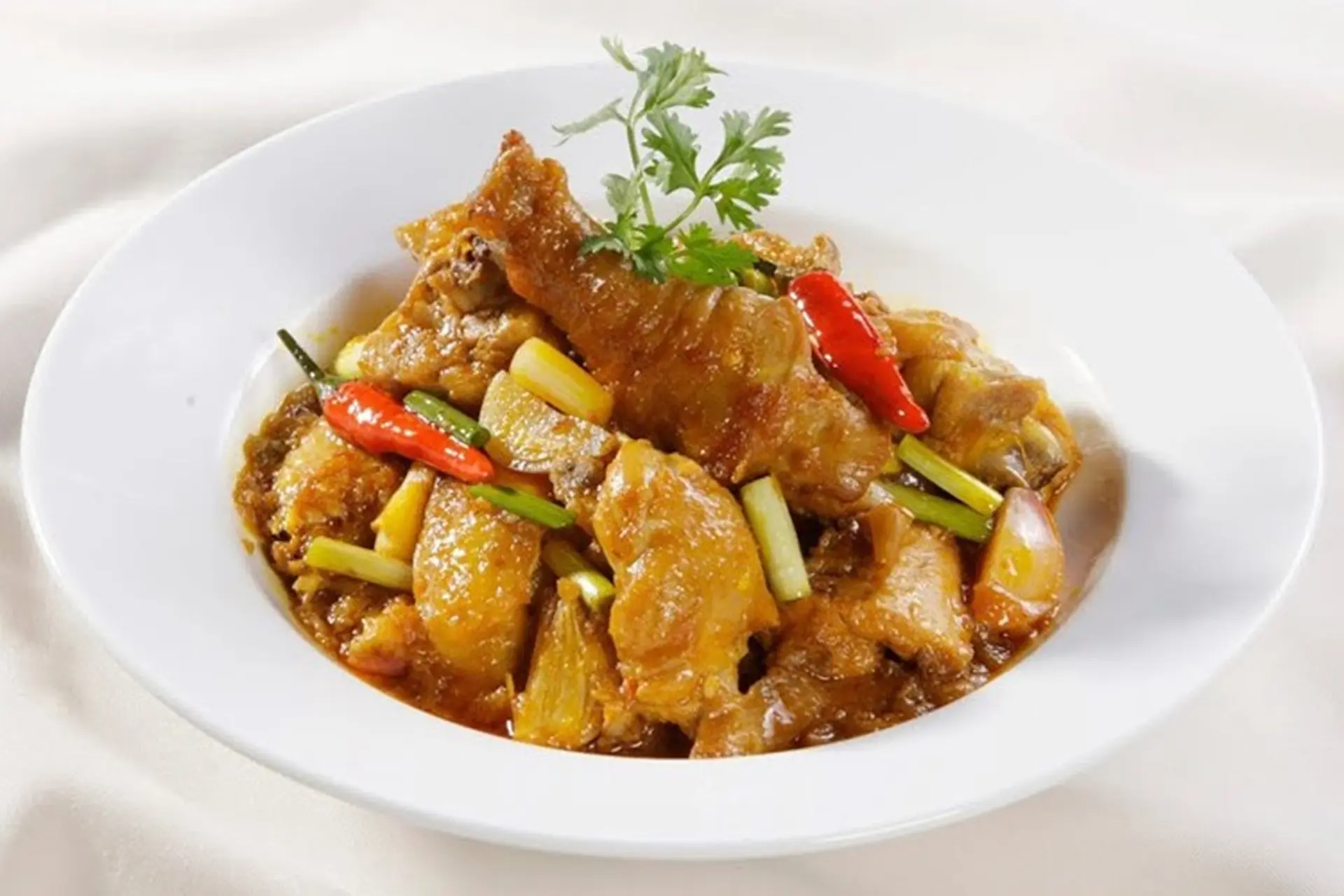 Hướng dẫn nấu gà giả cầy đậm đà, thơm ngon, chuẩn vị miền Tây đơn giản, dễ làm