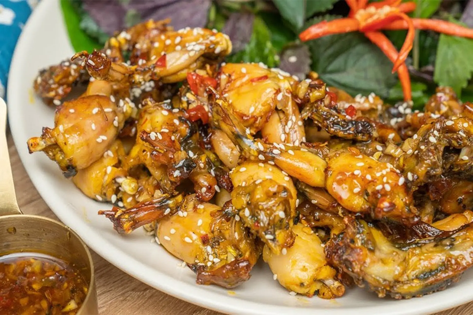 Hướng dẫn làm ếch chiên nước mắm bên ngoài giòn dai đậm vị, bên trong mềm ẩm trọn vị