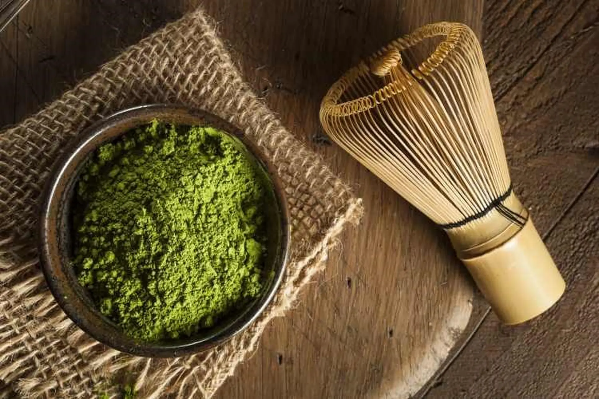 Matcha là gì? Lợi ích matcha với sức khỏe, cách pha và lưu ý dùng bạn cần biết