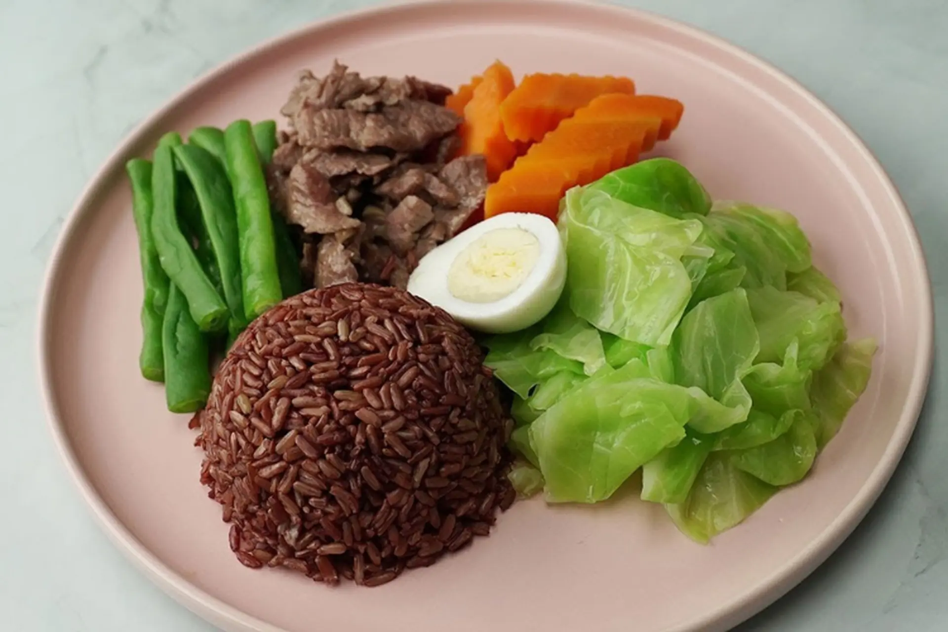 Chia sẻ với bạn 2 cách nấu cơm gạo lứt vô cùng đơn giản cho bữa ăn dinh dưỡng, tròn vị