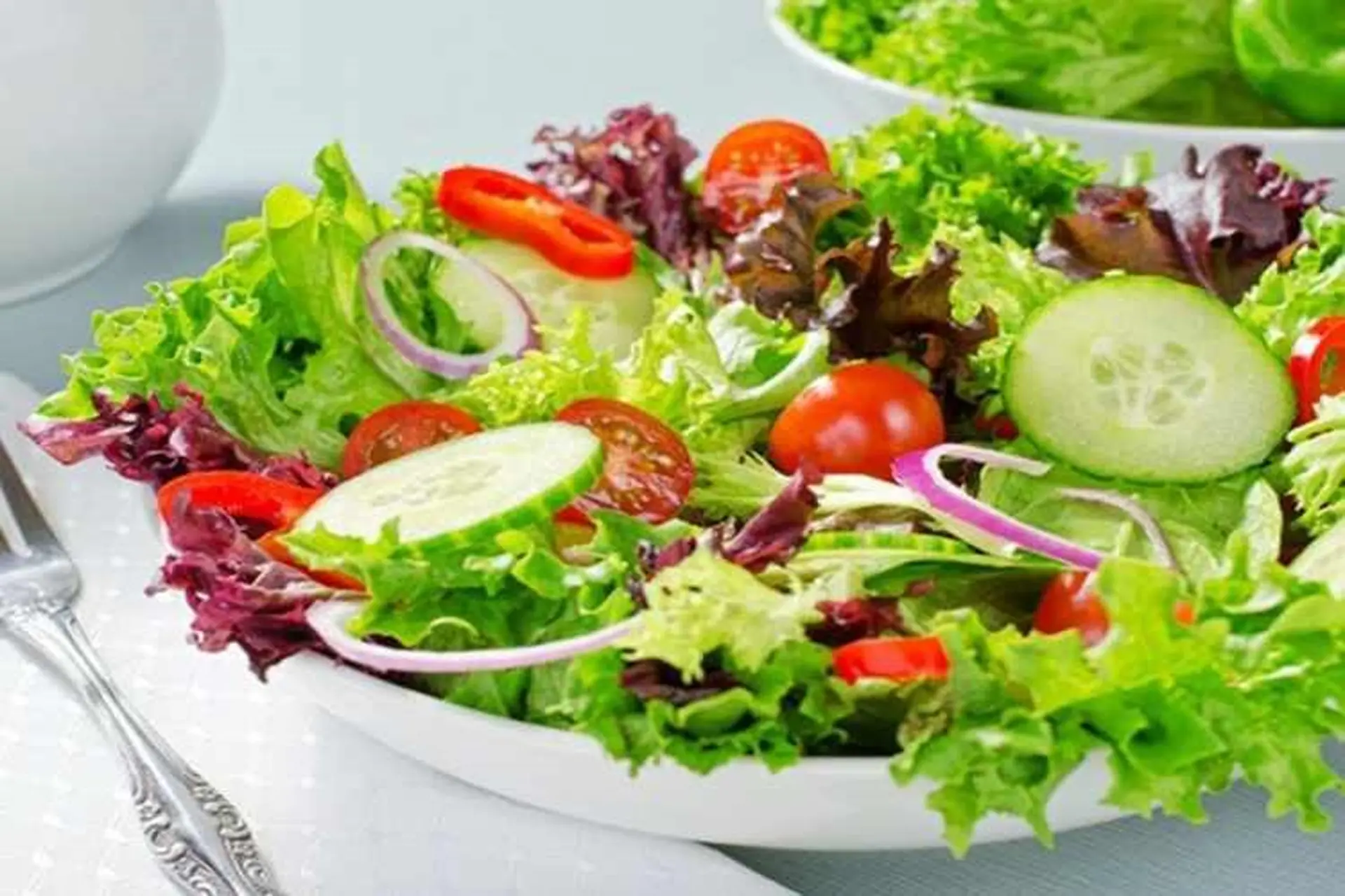 Mách bạn 3 cách làm salad siêu nhanh, siêu đơn giản tại nhà dành cho người bận rộn