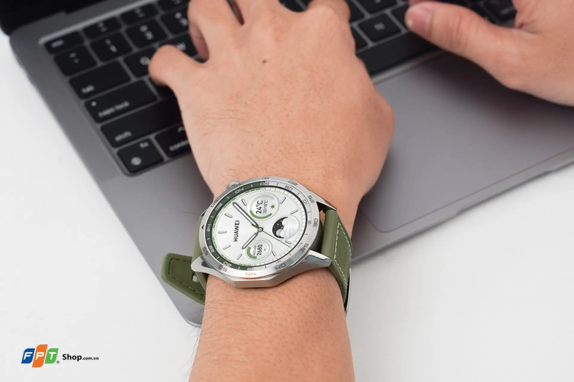 https://fptshop.com.vn/