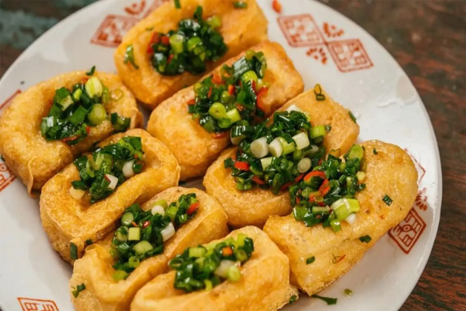 Đậu tẩm hành thơm ngon mà dễ chế biến thế này, “vụng” đến mấy cũng làm được