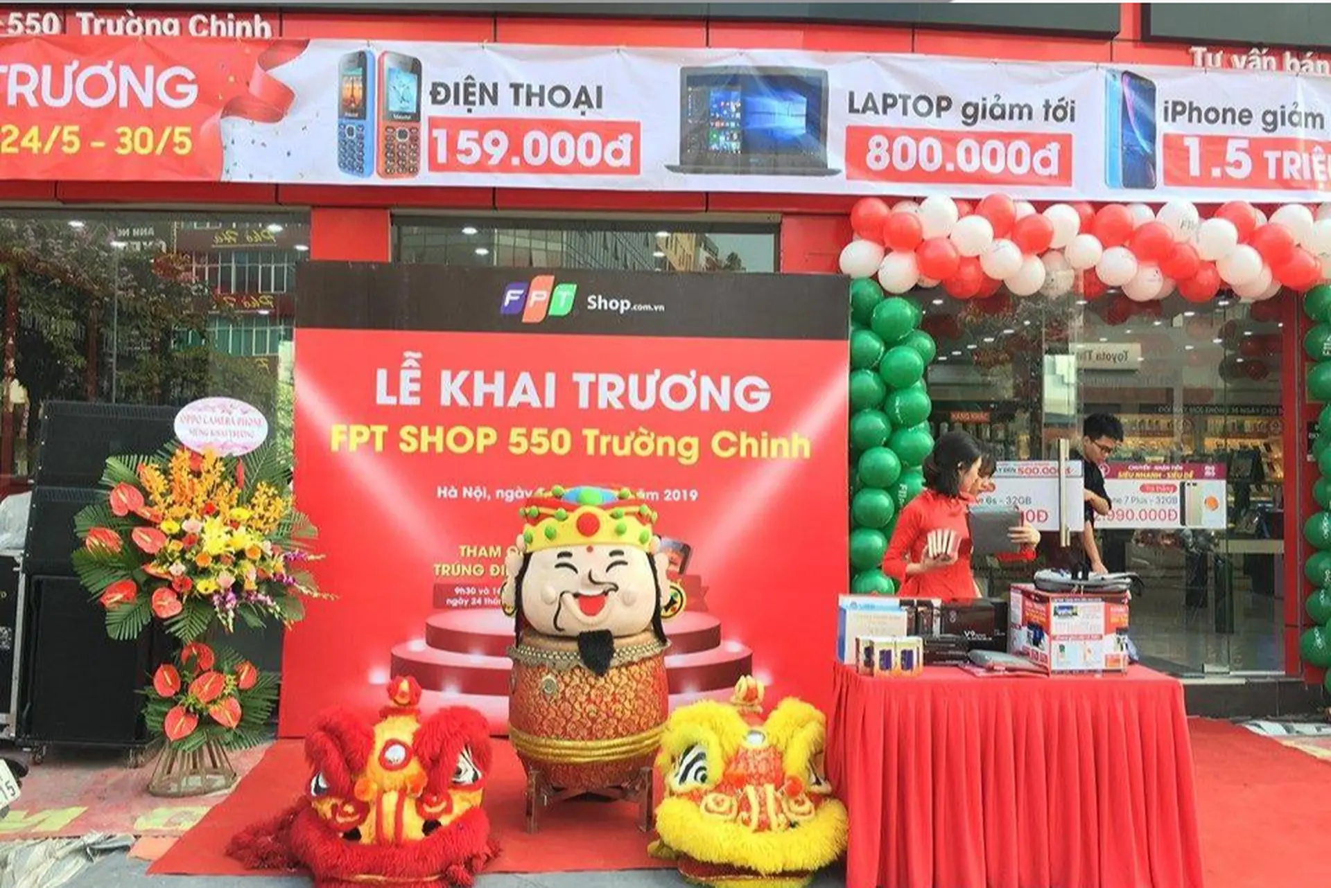 Backdrop là gì? Khác gì so với background? Các ứng dụng của backdrop bạn cần biết