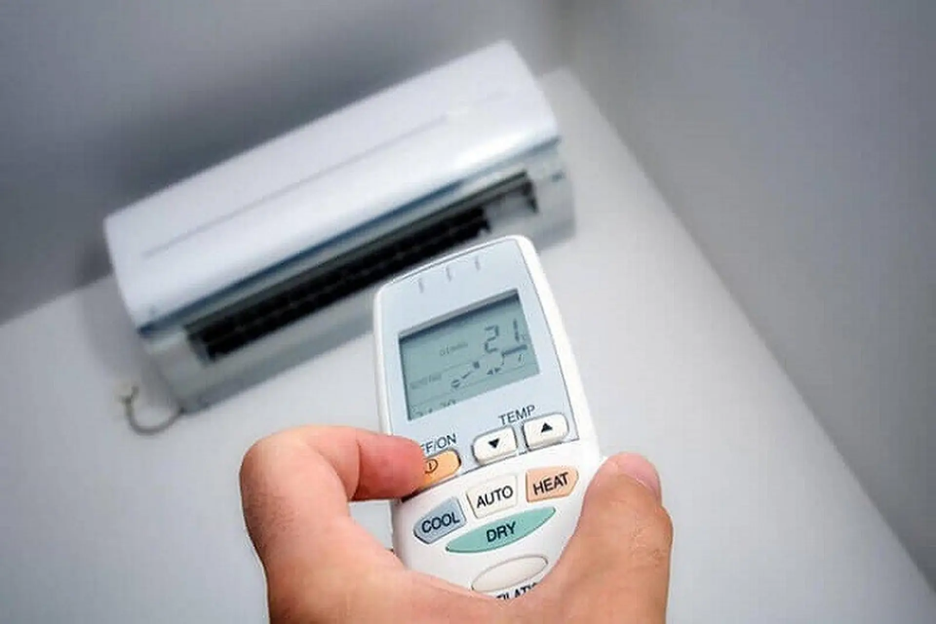 Cách sửa máy lạnh Toshiba lỗi 04 triệt để, đơn giản nhất