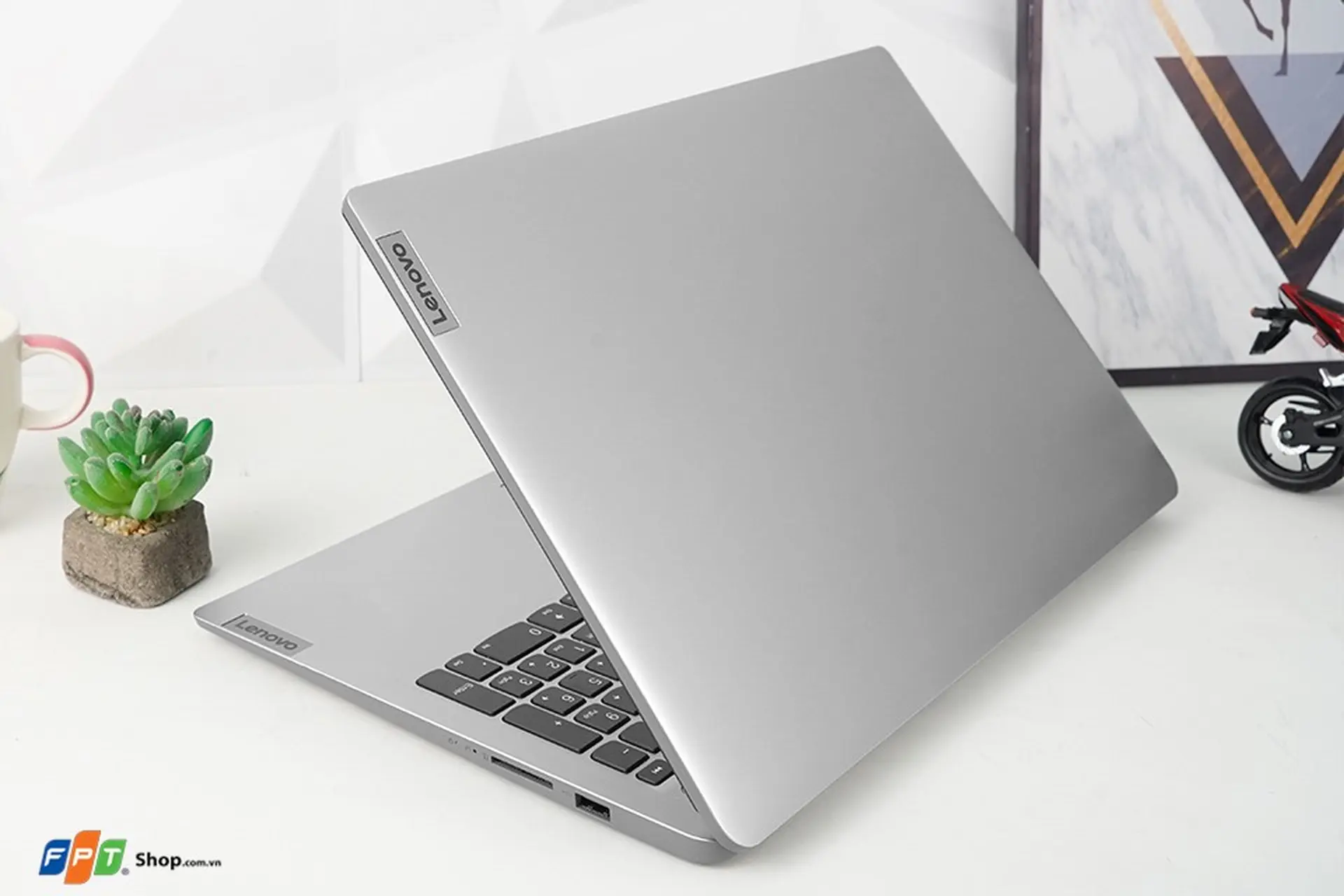 https://fptshop.com.vn/