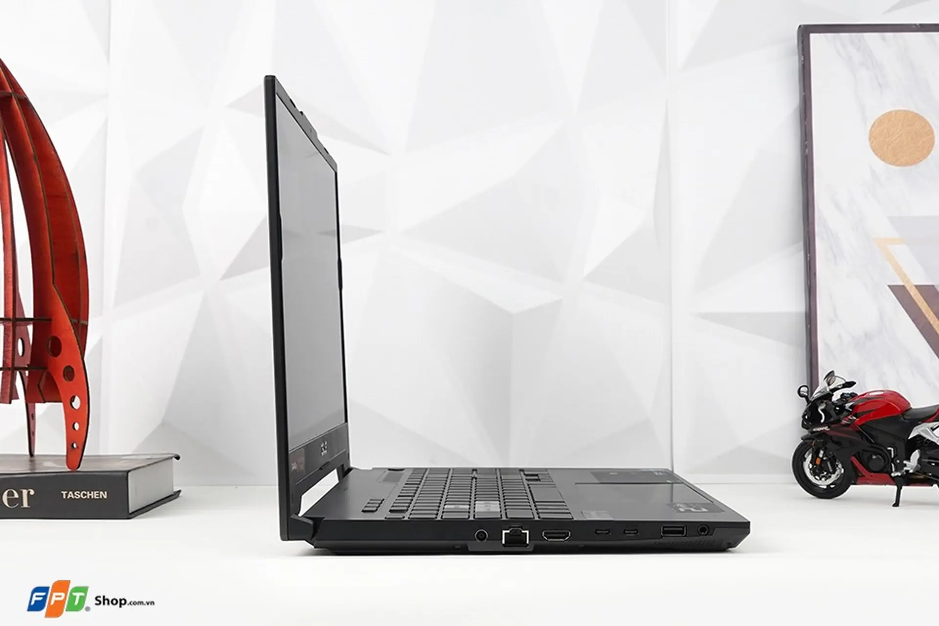 https://fptshop.com.vn/