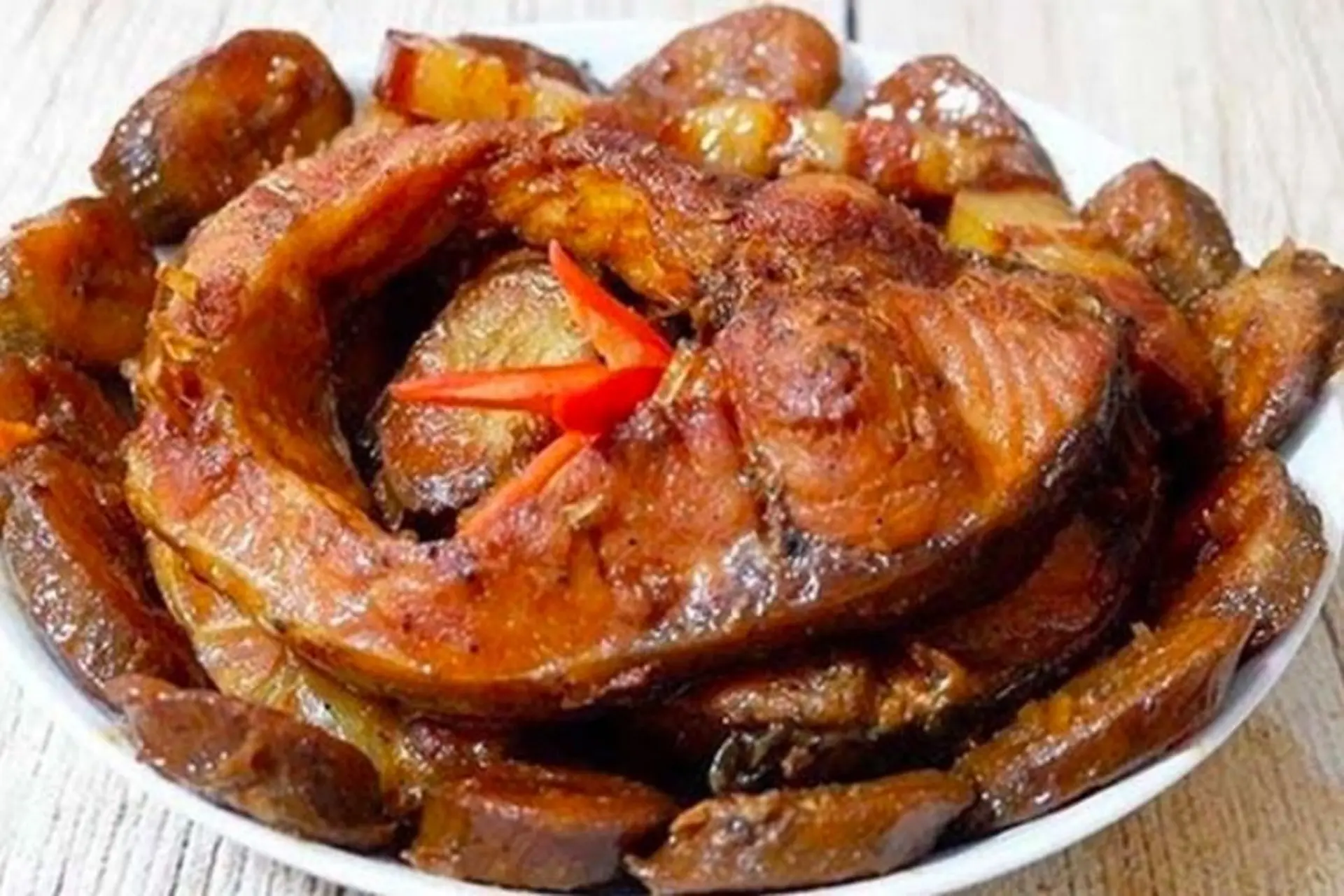 Cách làm cá kho chuối ăn cơm cực kỳ ngon miệng, ai cũng nên lưu về thực hiện ngay