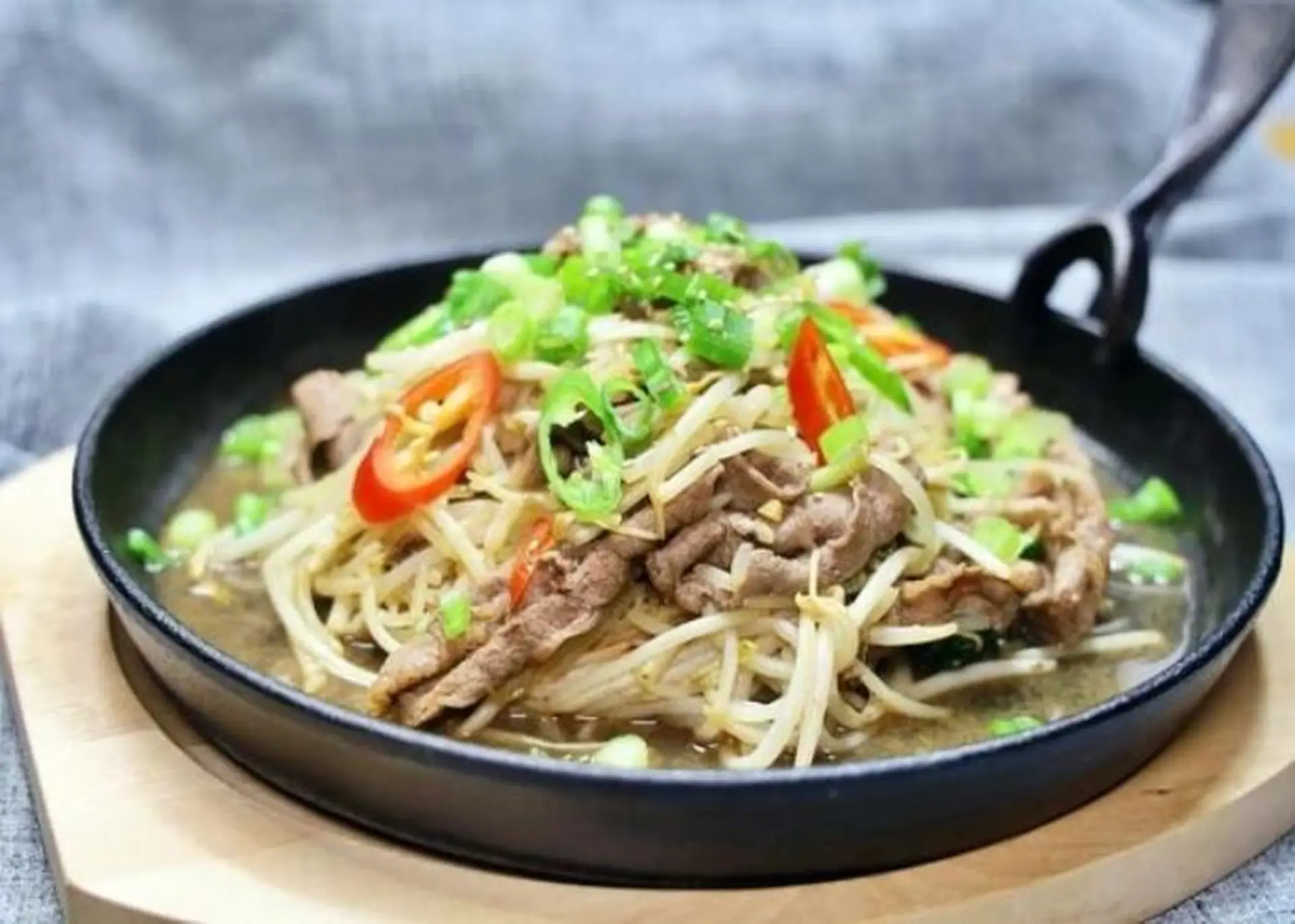 "Đổi gió" với 15 món giá xào thơm ngon, cách chế biến đơn giản để làm phong phú bữa cơm gia đình