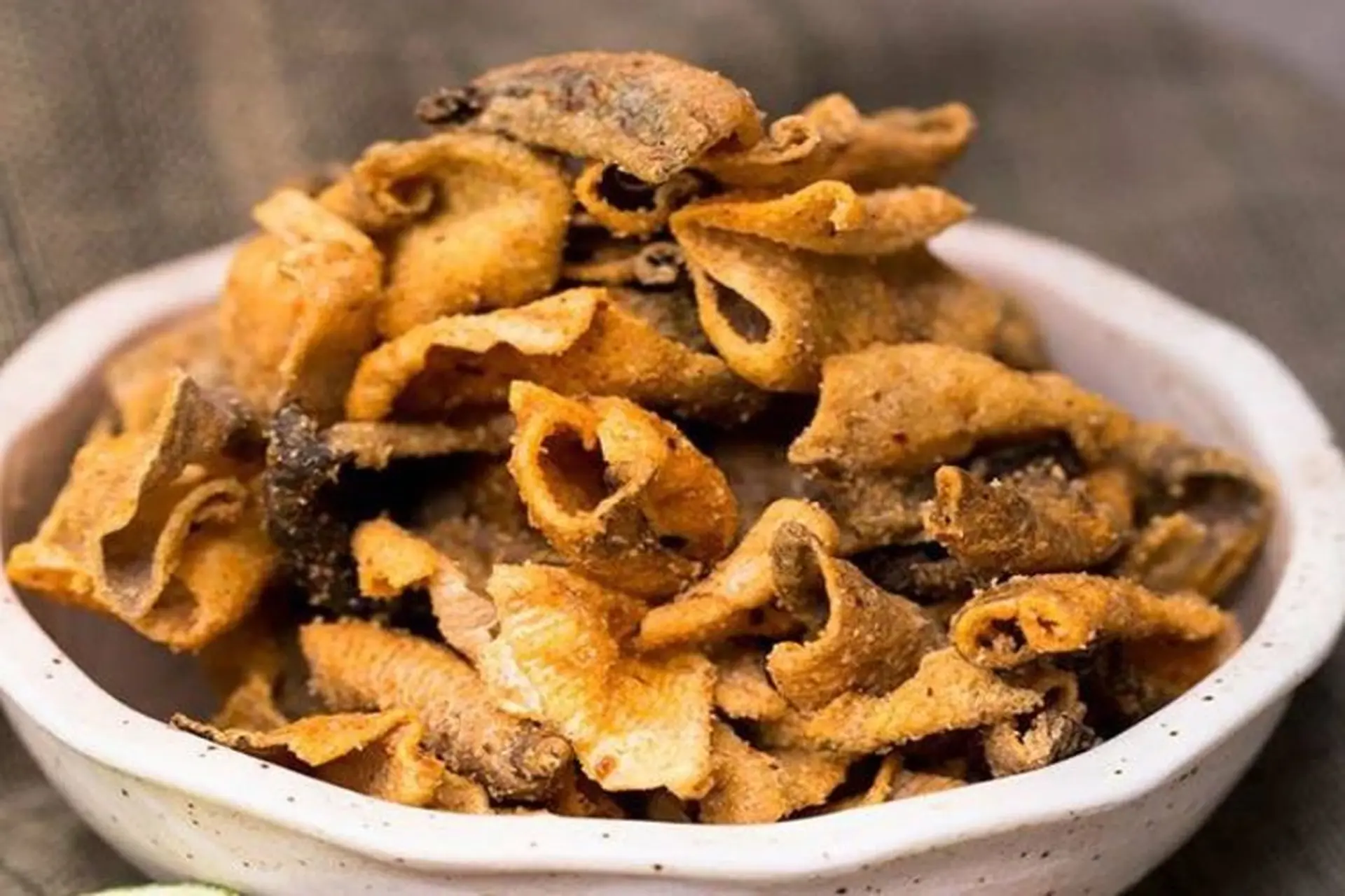 Da cá trứng muối - món ăn chơi ngon miệng không thể bỏ qua trong mùa lễ hội