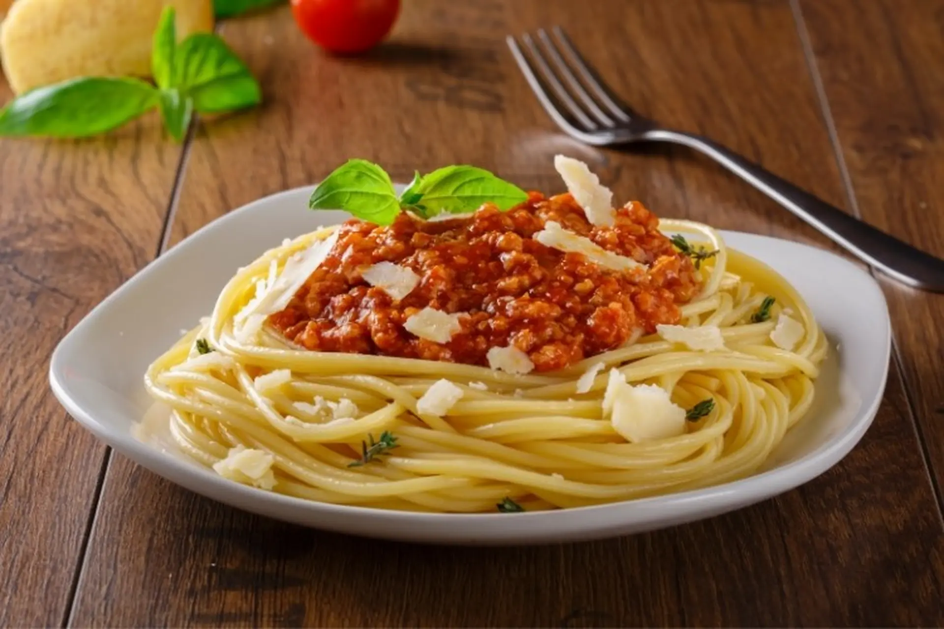Mách bạn 3 cách làm mì spaghetti sốt bò bằm thơm ngon, vừa miệng để bạn chiêu đãi cả nhà