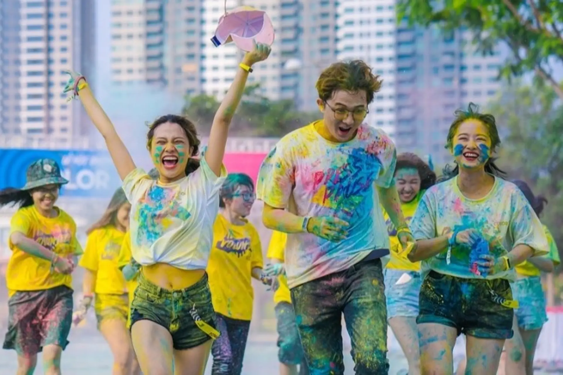 Gen Z là gì? Nguồn gốc, đặc điểm của Gen Z có gì khác so với thế hệ các Gen trước?