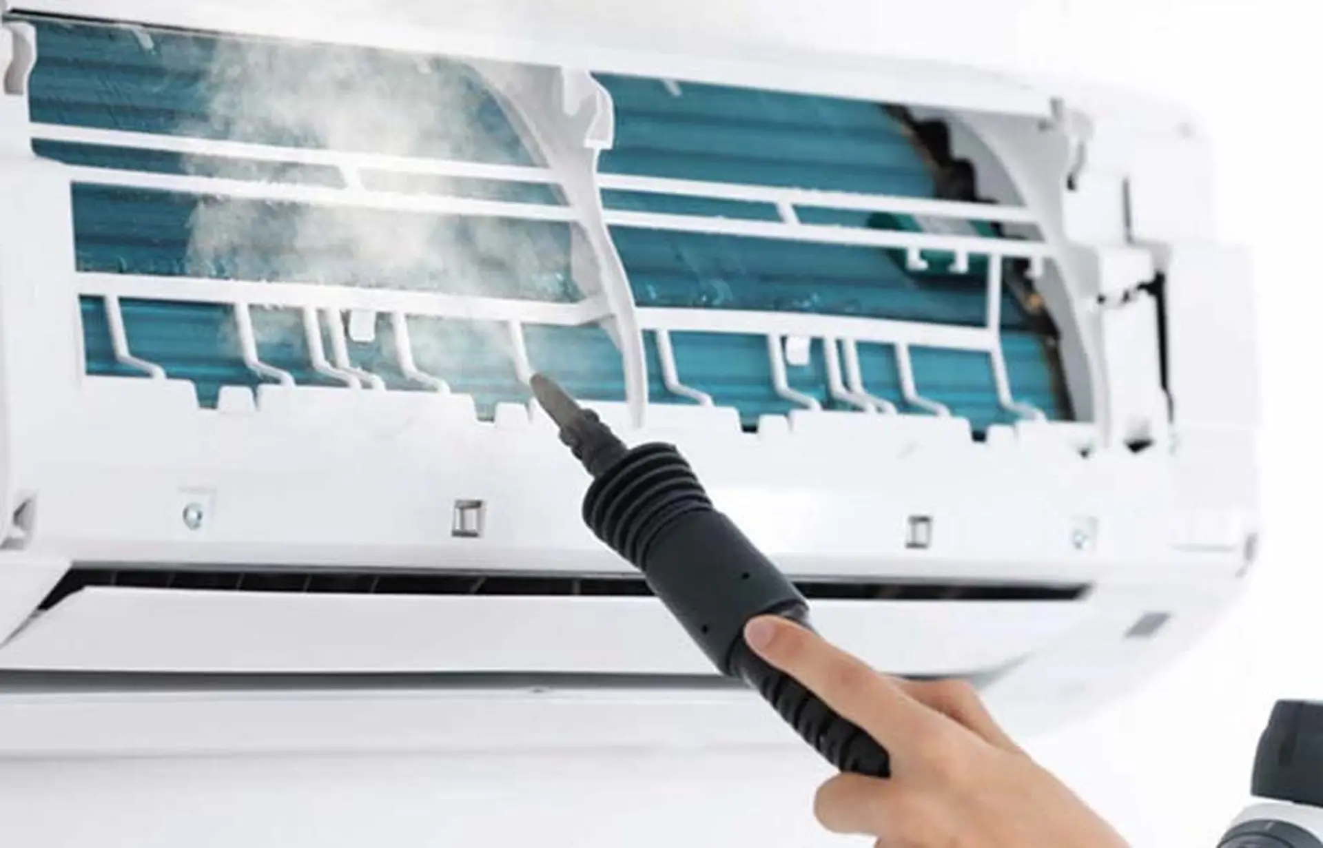 Cách vệ sinh máy lạnh Toshiba chi tiết đầy đủ và những lưu ý quan trọng khi thực hiện 