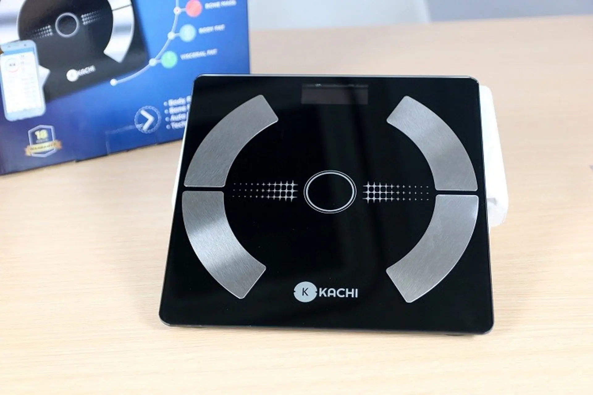 Cân điện tử Kachi của nước nào? Có tốt không? Có những ưu điểm gì đáng để đầu tư?