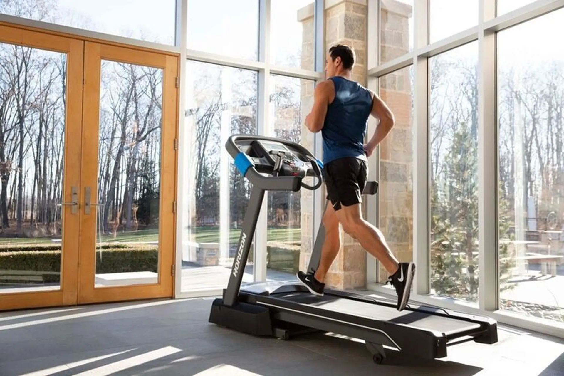 Nên mua máy chạy bộ đơn năng hay đa năng? Đánh giá ưu nhược điểm của hai thiết bị
