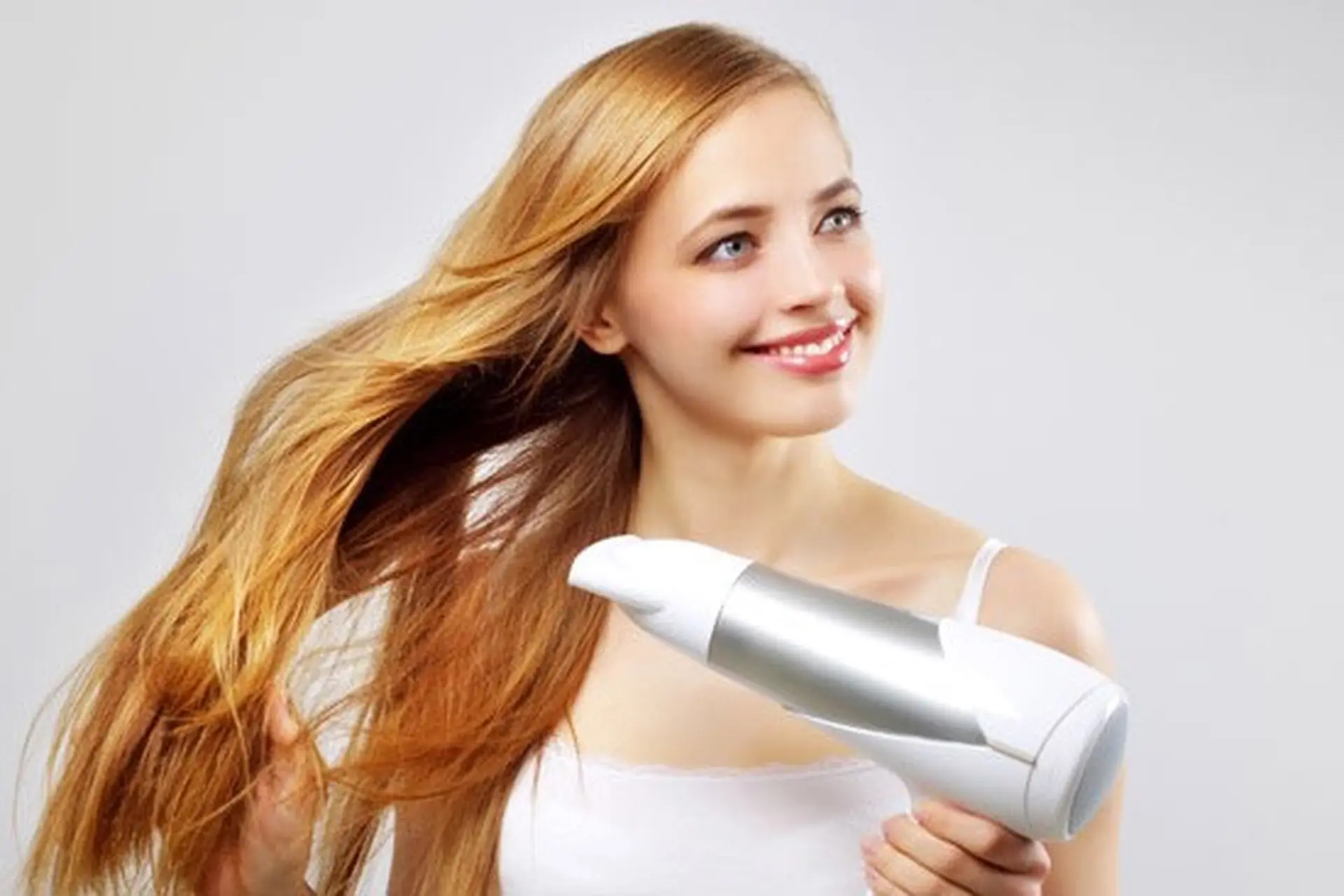 Top 5 máy sấy tóc bán chạy nhất năm 2024 giá rẻ nhưng chất lượng siêu bền cả năm không hỏng