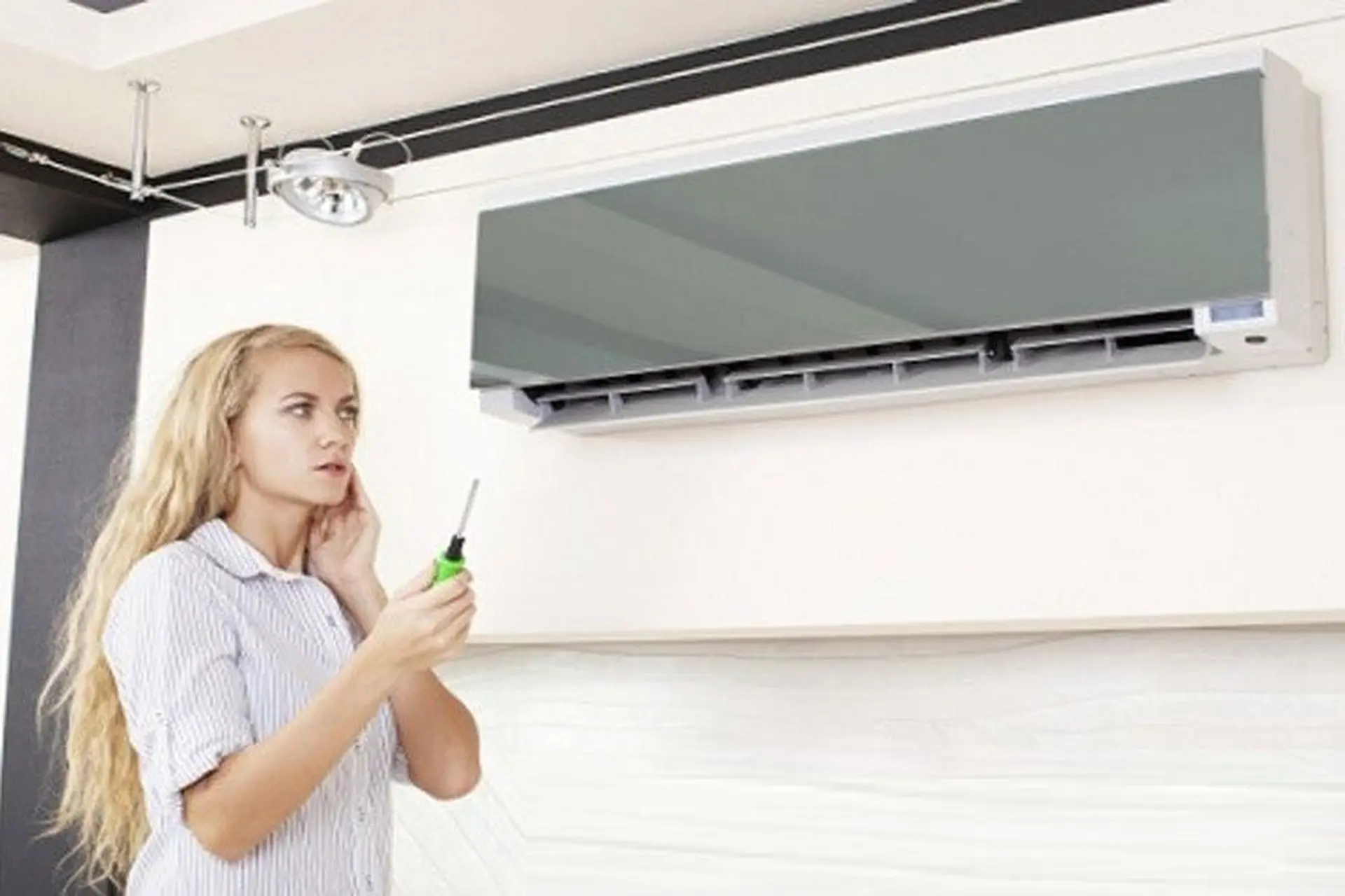 Điều hoà tự động bật tắt liên tục là bị làm sao? Nguyên nhân và cách khắc phục 