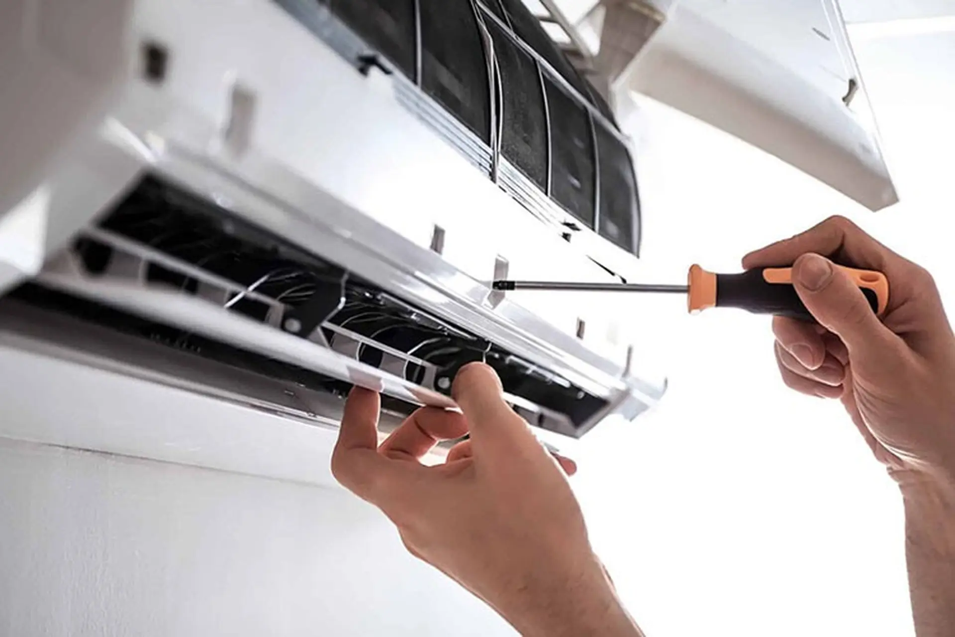 Bật mí cách tìm kiếm lỗi và sửa máy lạnh Carrier cho người không chuyên bằng bảng mã lỗi thường gặp