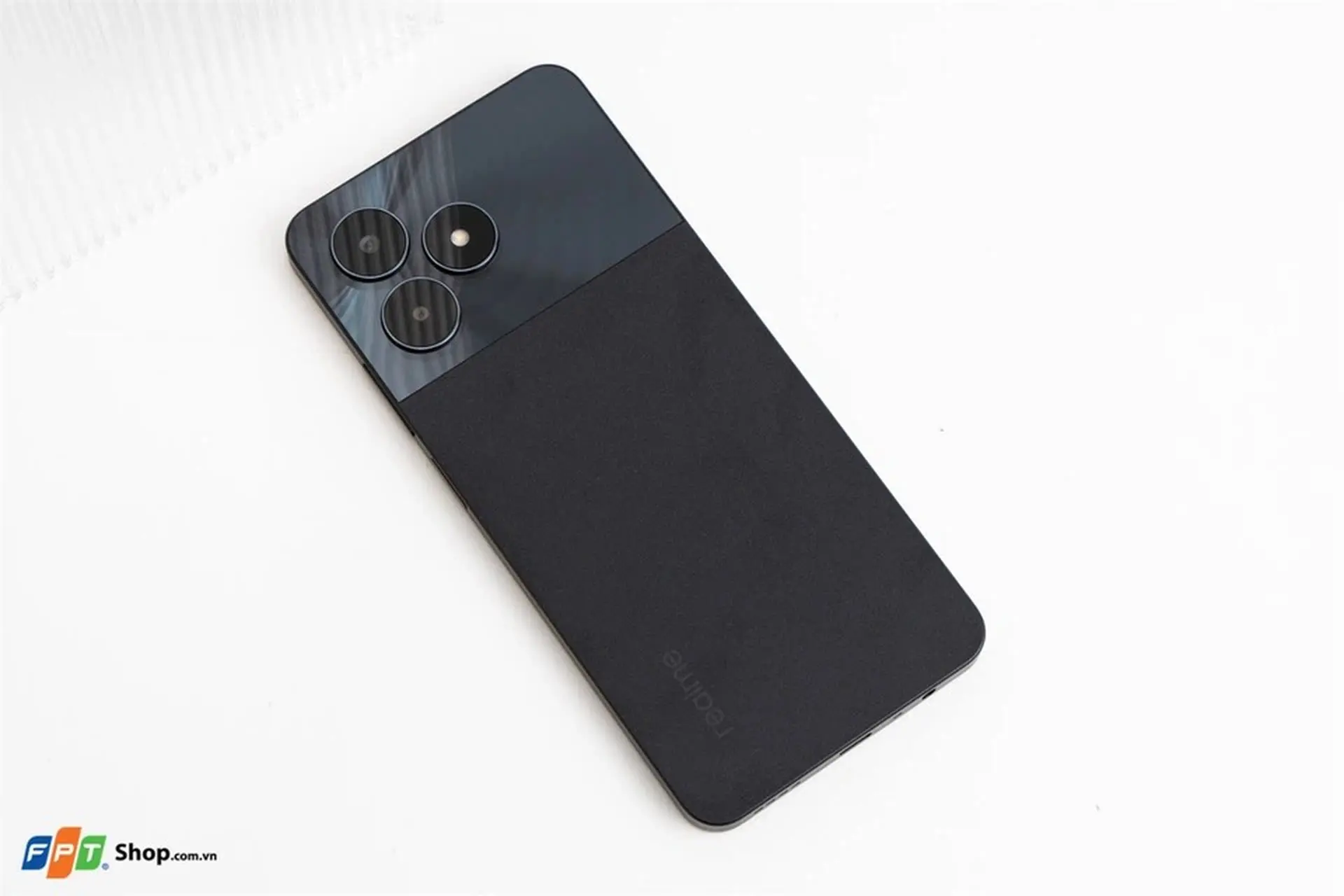 https://fptshop.com.vn/