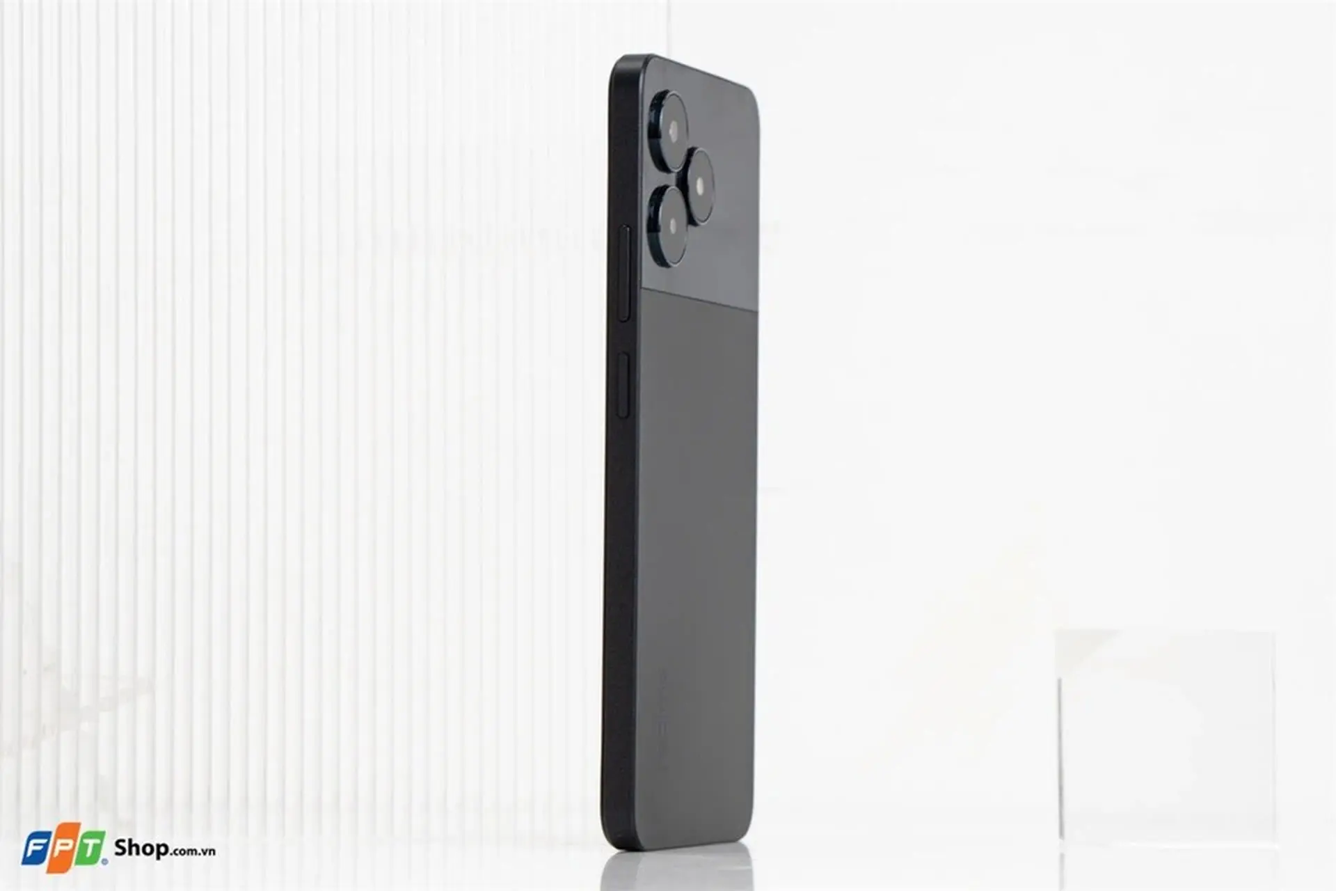 https://fptshop.com.vn/