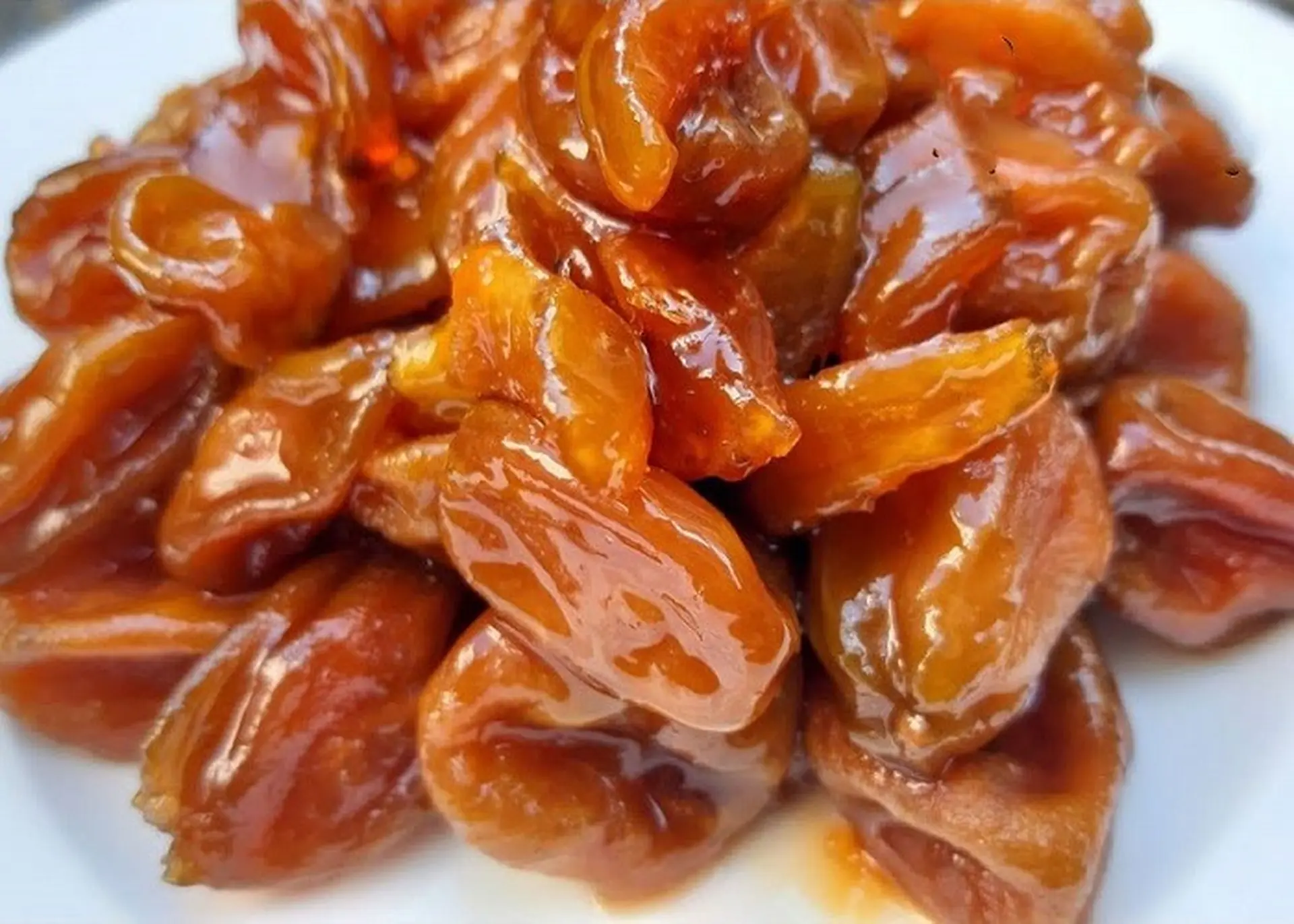 Hướng dẫn cách làm mứt cóc dẻo ngon, vị chua ngọt cay hòa quyện