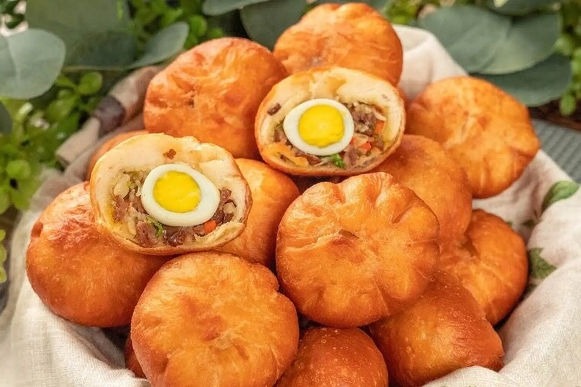 Chia sẻ cách làm bánh bao chiên nhân thịt đậm đà, thơm ngon, ai cũng thích mê