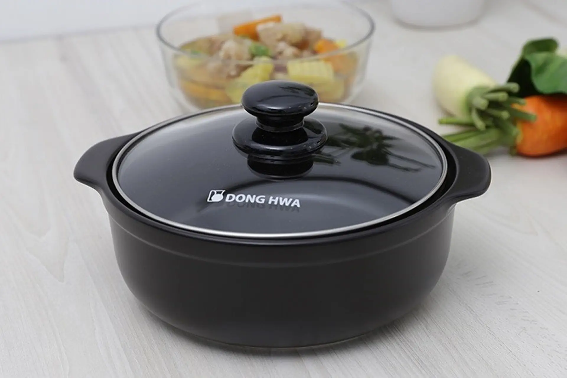 Cách chọn mua nồi cụ thể theo chất liệu, mục đích sử dụng, thiết kế và khả năng tương thích với bếp