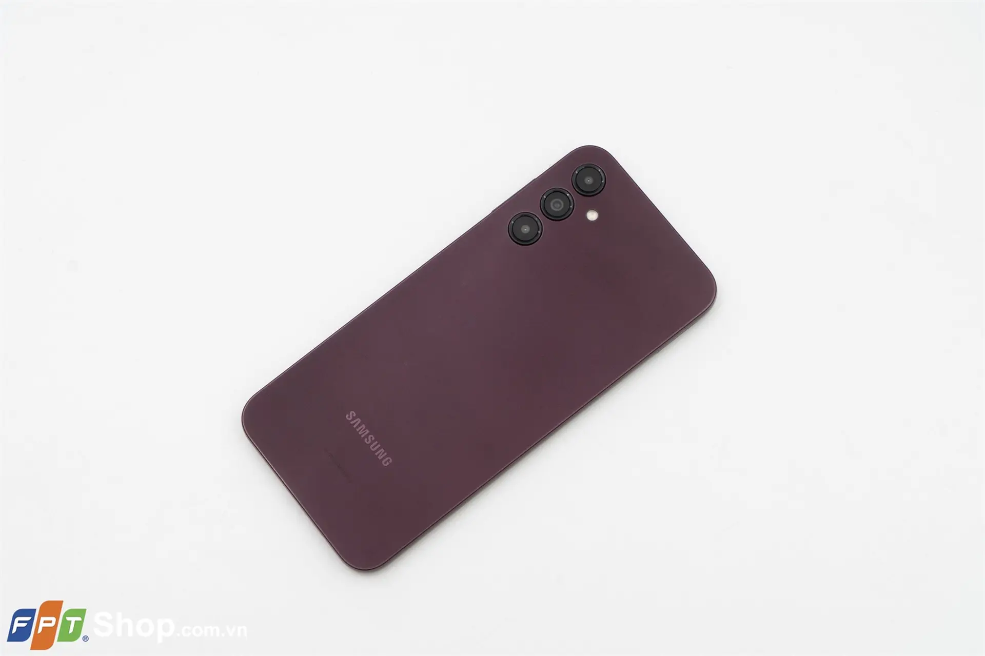 Trên tay Galaxy A14 5G: Thiết kế “sang-xịn-mịn”, hiệu năng mượt mà, giá "hạt dẻ"