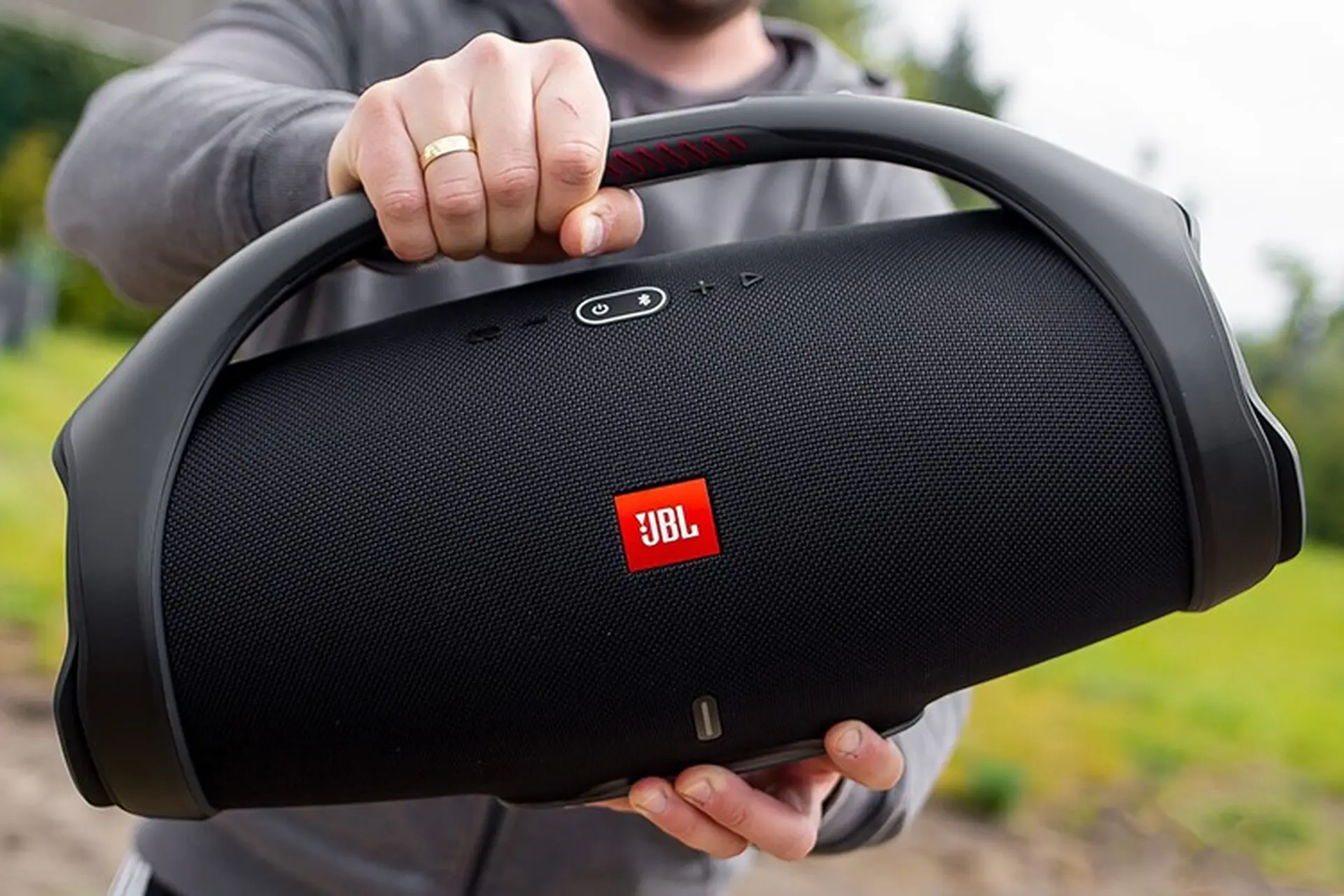 Loa JBL của nước nào? Top 3 loa JBL có chất lượng âm thanh chân thực, sống động