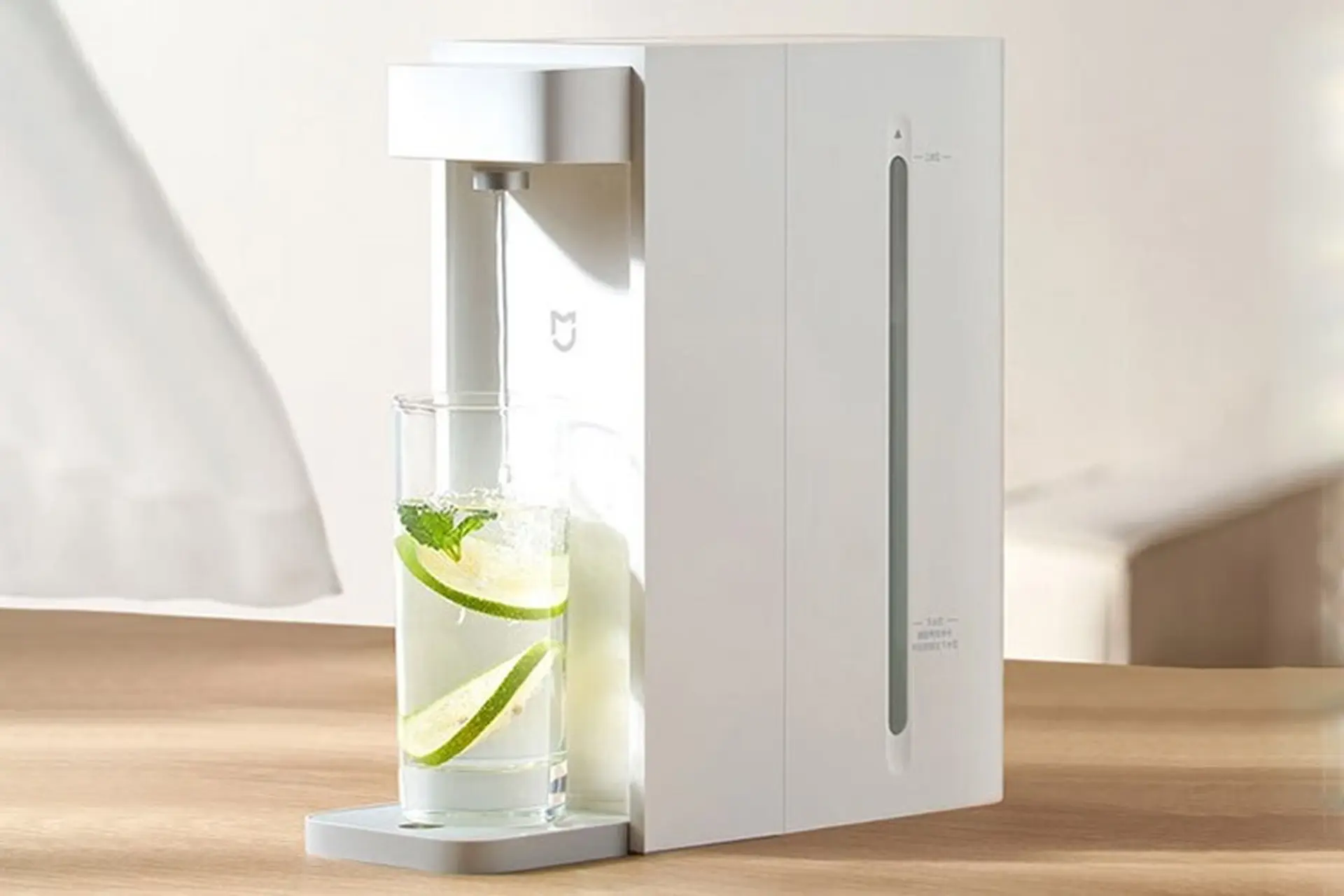 Xiaomi ra mắt bình đun nước nóng để bàn với giá chỉ 850 ngàn đồng