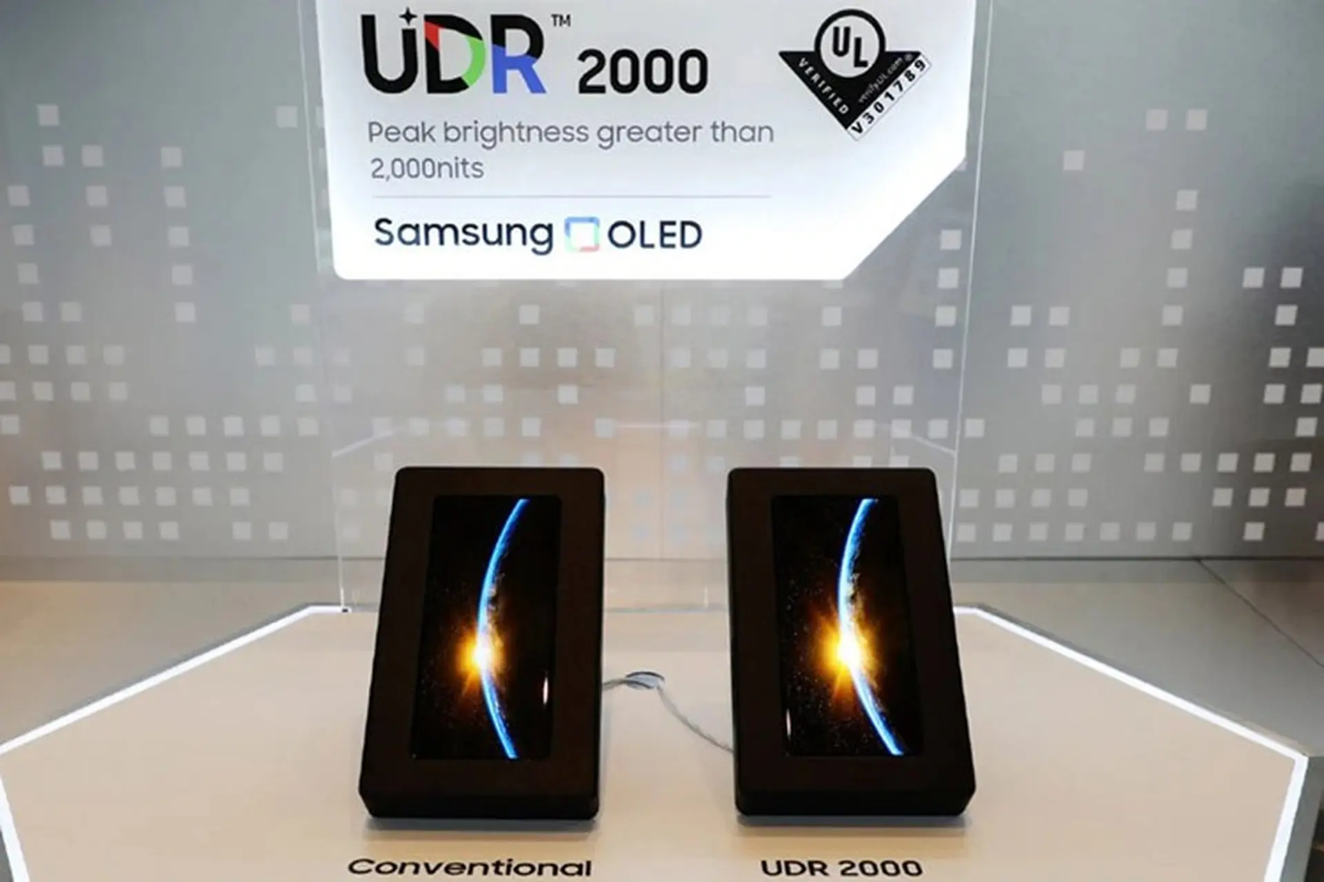 Samsung giới thiệu màn hình OLED mới cho smartphone với độ sáng 2,000 nits