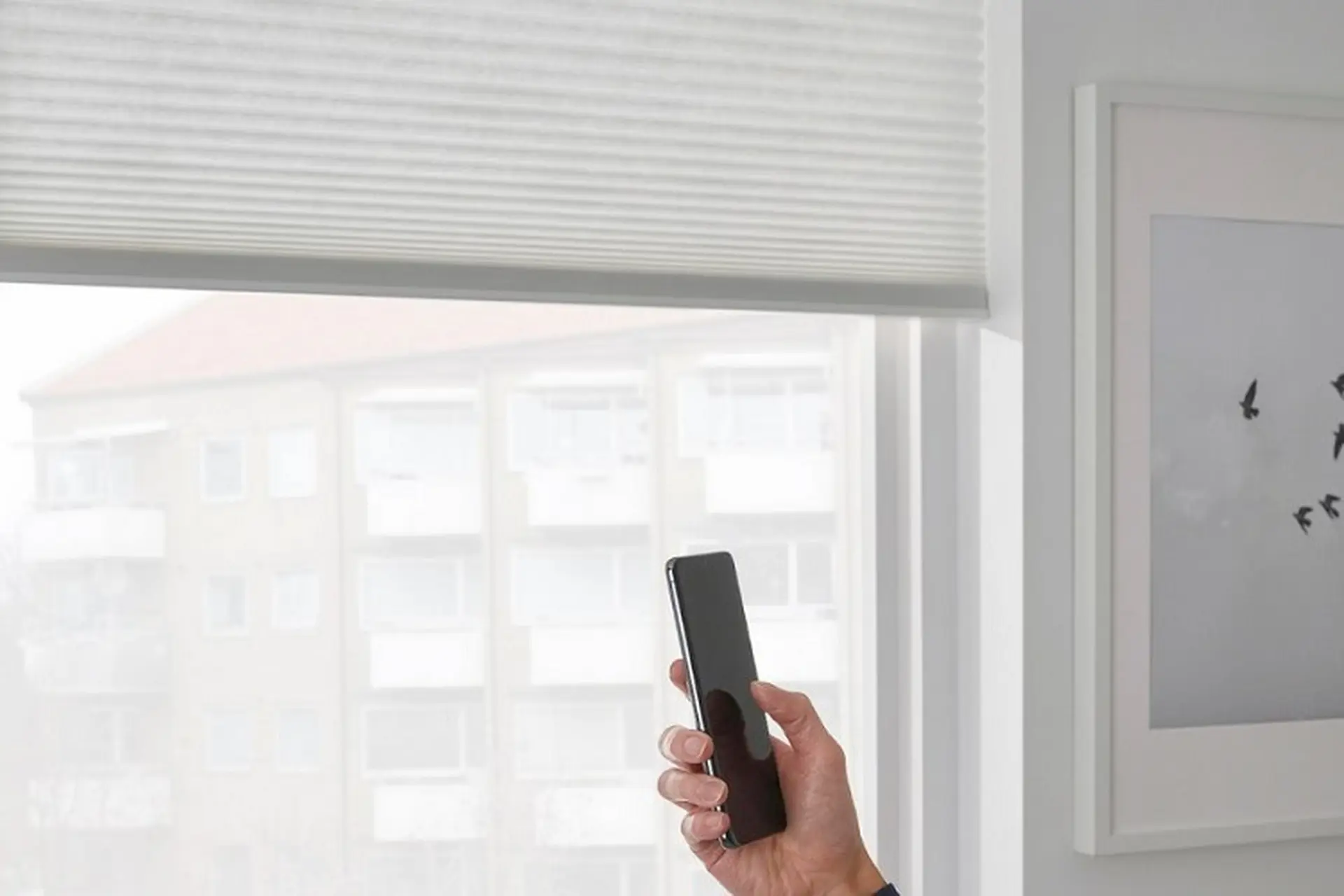Rèm cửa thông minh là gì? Có nên mua hay không?