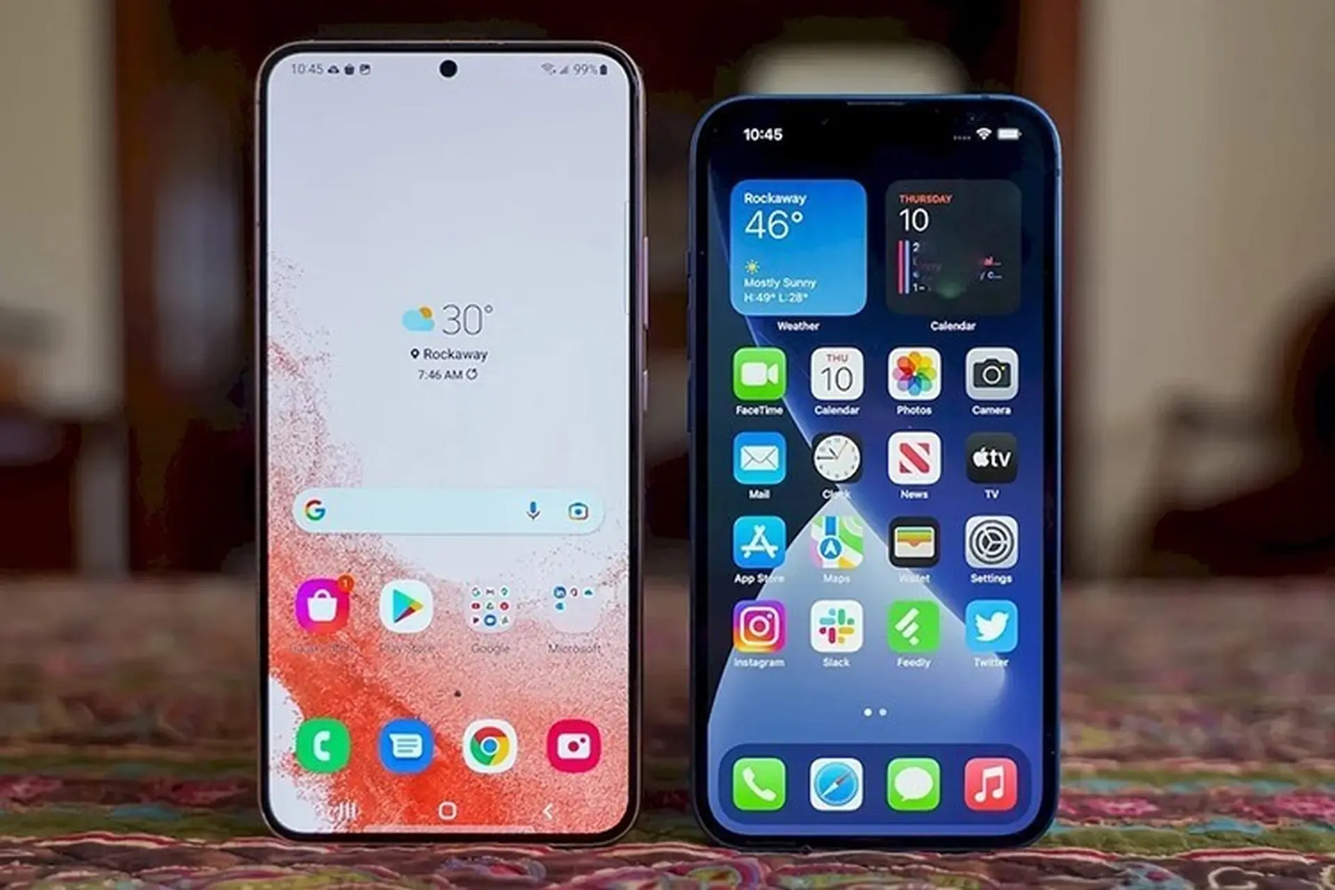 So sánh Samsung Galaxy S23 Plus và Apple iPhone 14 Pro: Nên mua điện thoại nào?