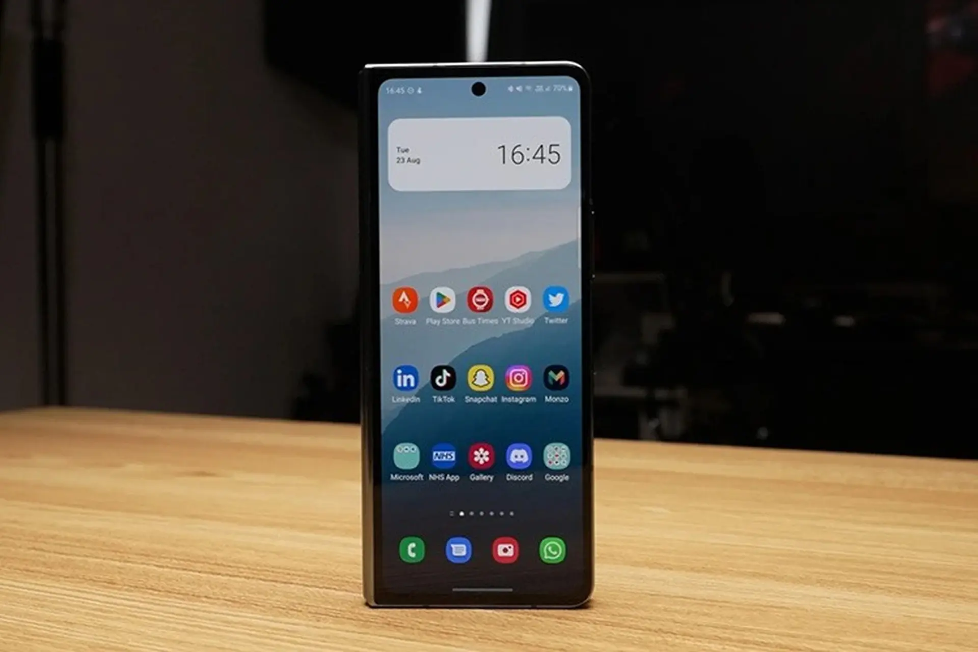 Samsung Galaxy Z Fold5 có thể không sở hữu khe chứa bút S Pen vì lý do này!