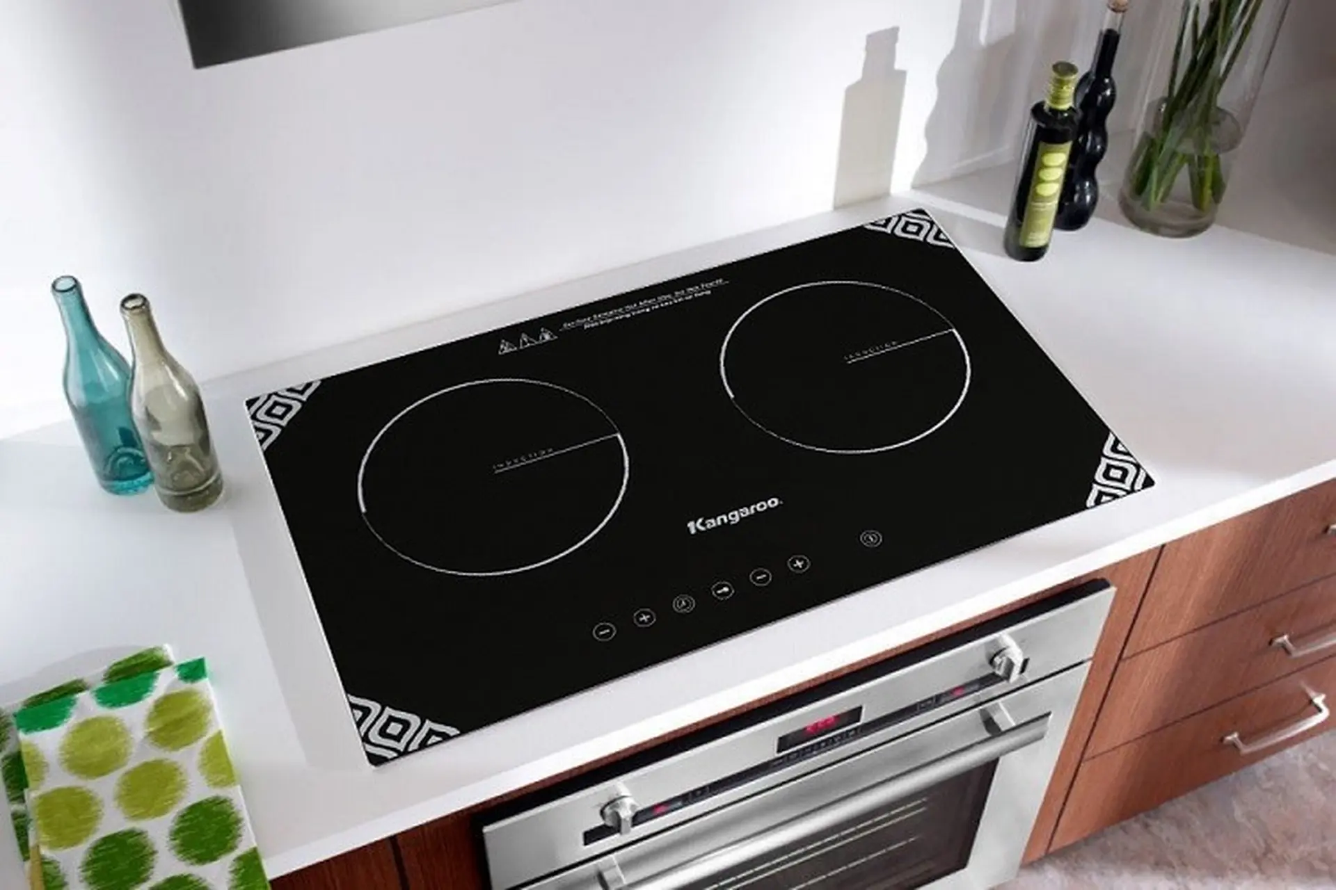 So sánh bếp từ Sunhouse và Kangaroo, hãng nào tốt hơn?